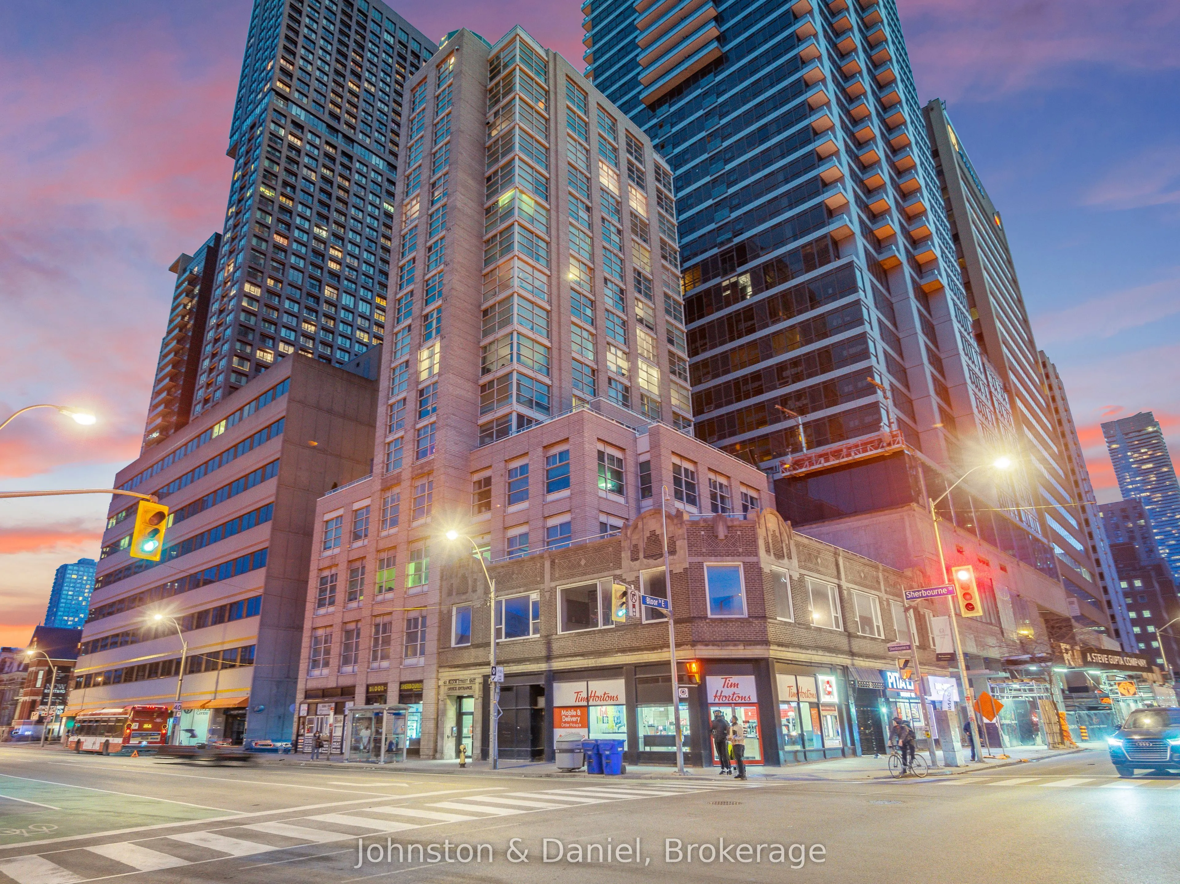 409 Bloor Street E #PH1