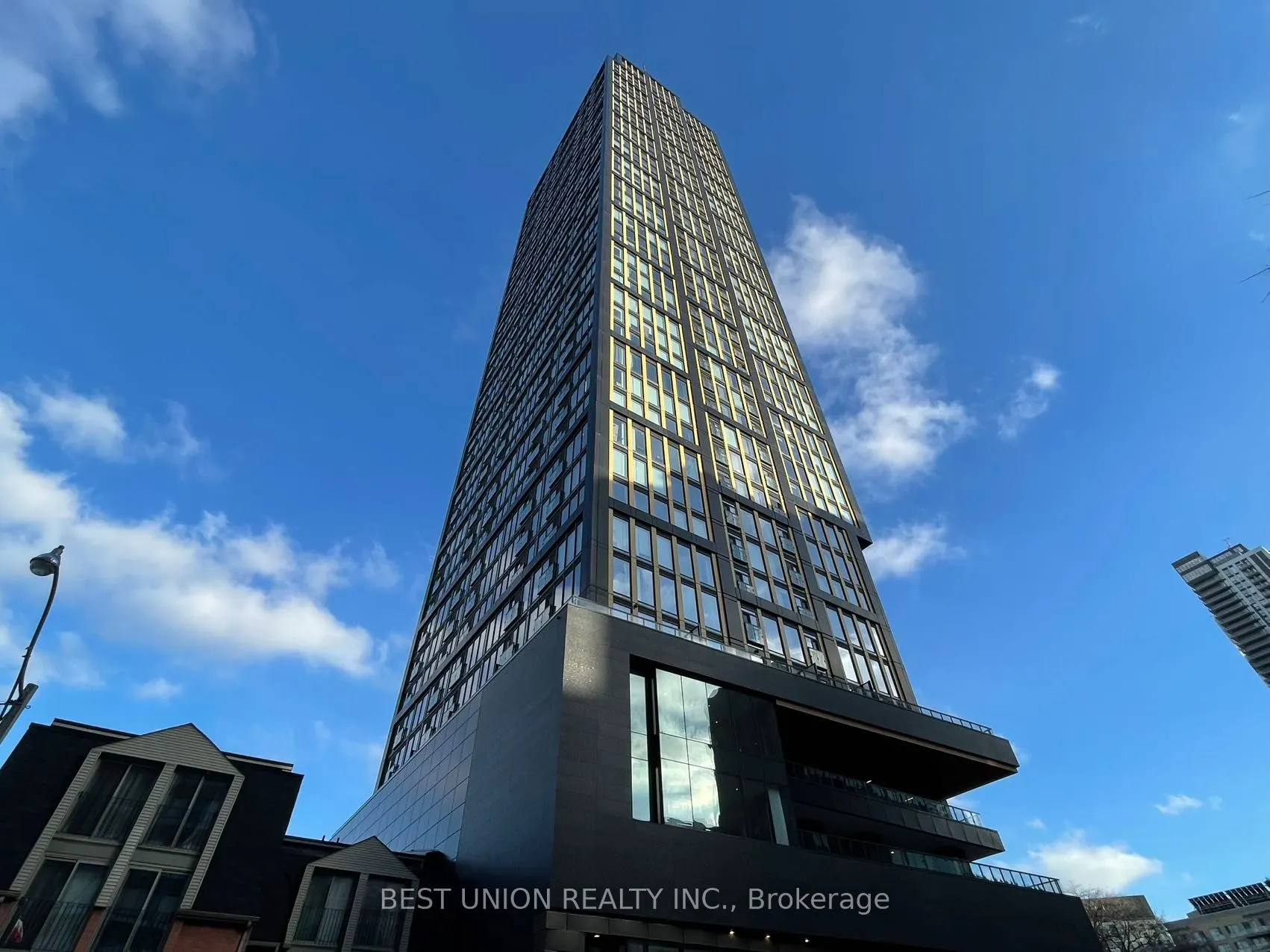 319 Jarvis Street #4705