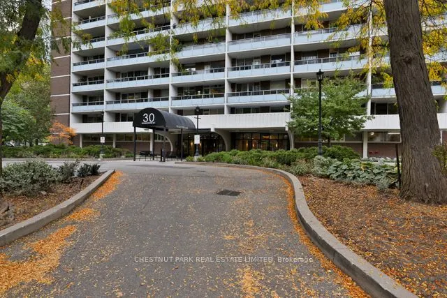 30 Gloucester Street #1912