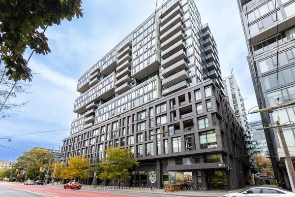 111 Bathurst Street #717
