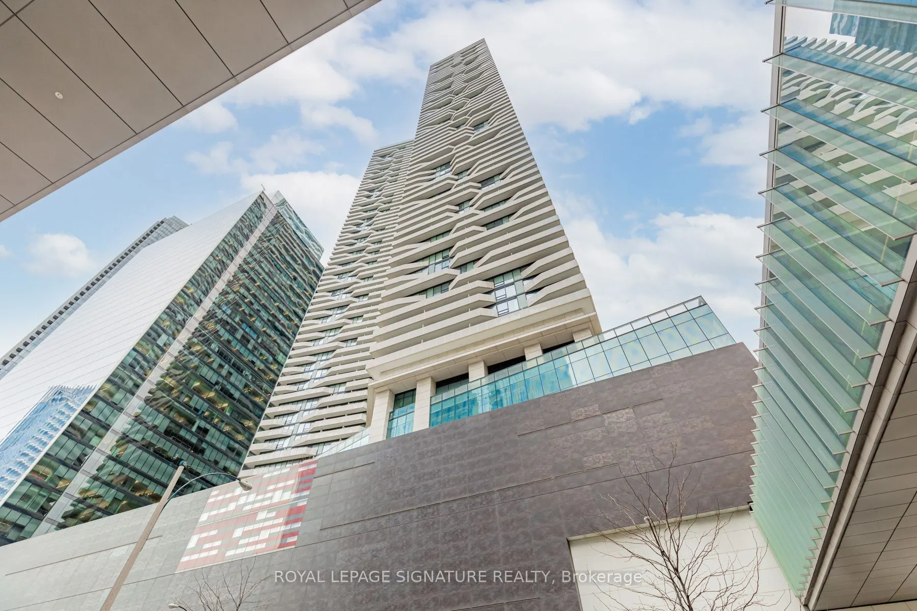 88 Harbour Street #3404