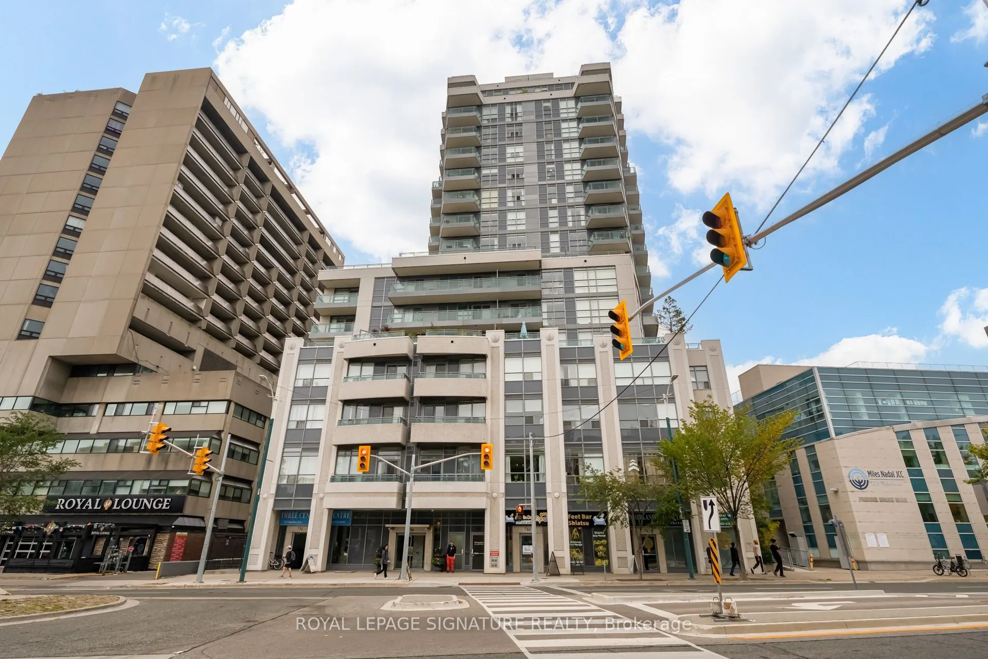 736 Spadina Avenue #612