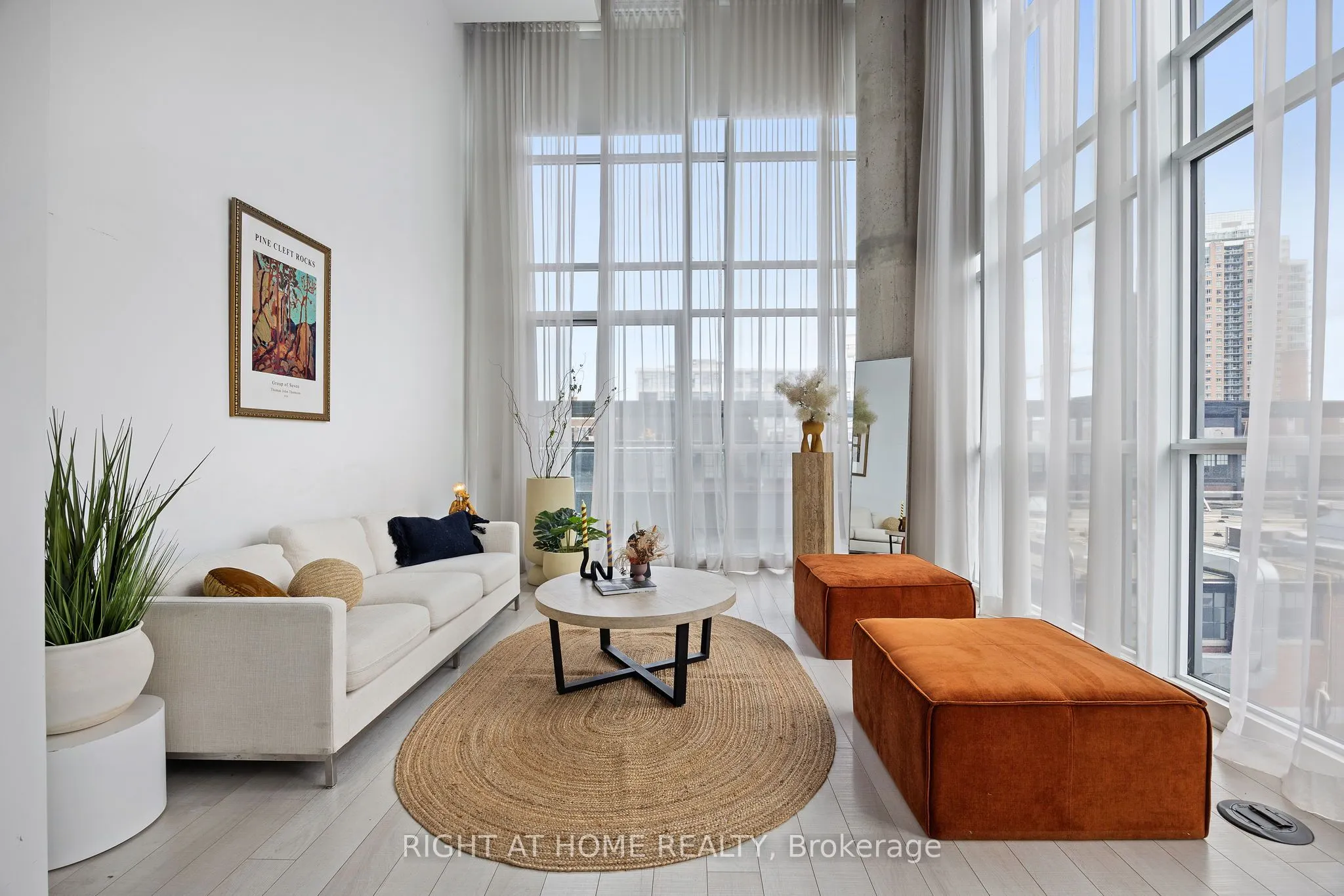 5 Hanna Avenue #426