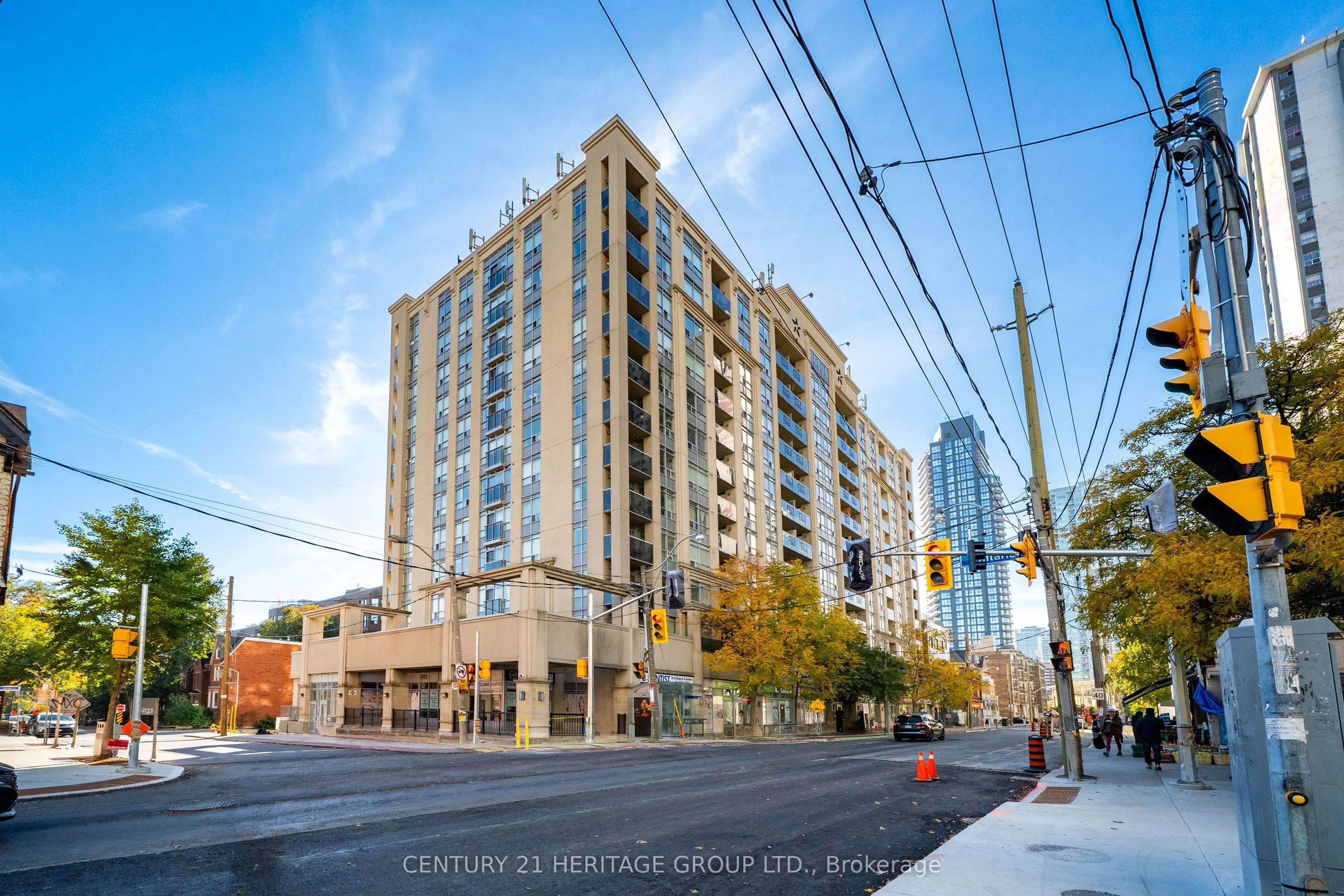 225 Wellesley Street E #311