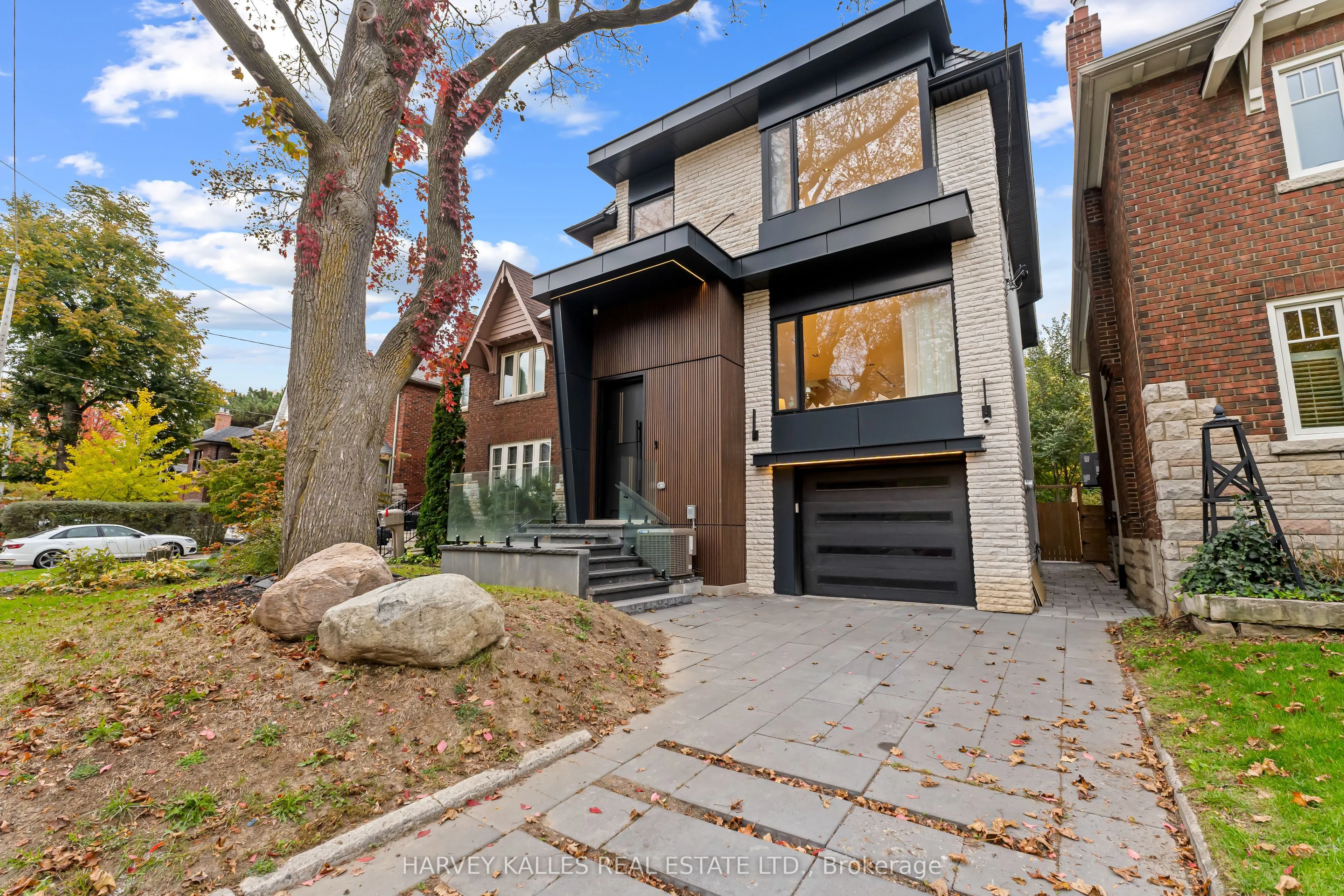 33 Saint Hilda's Avenue