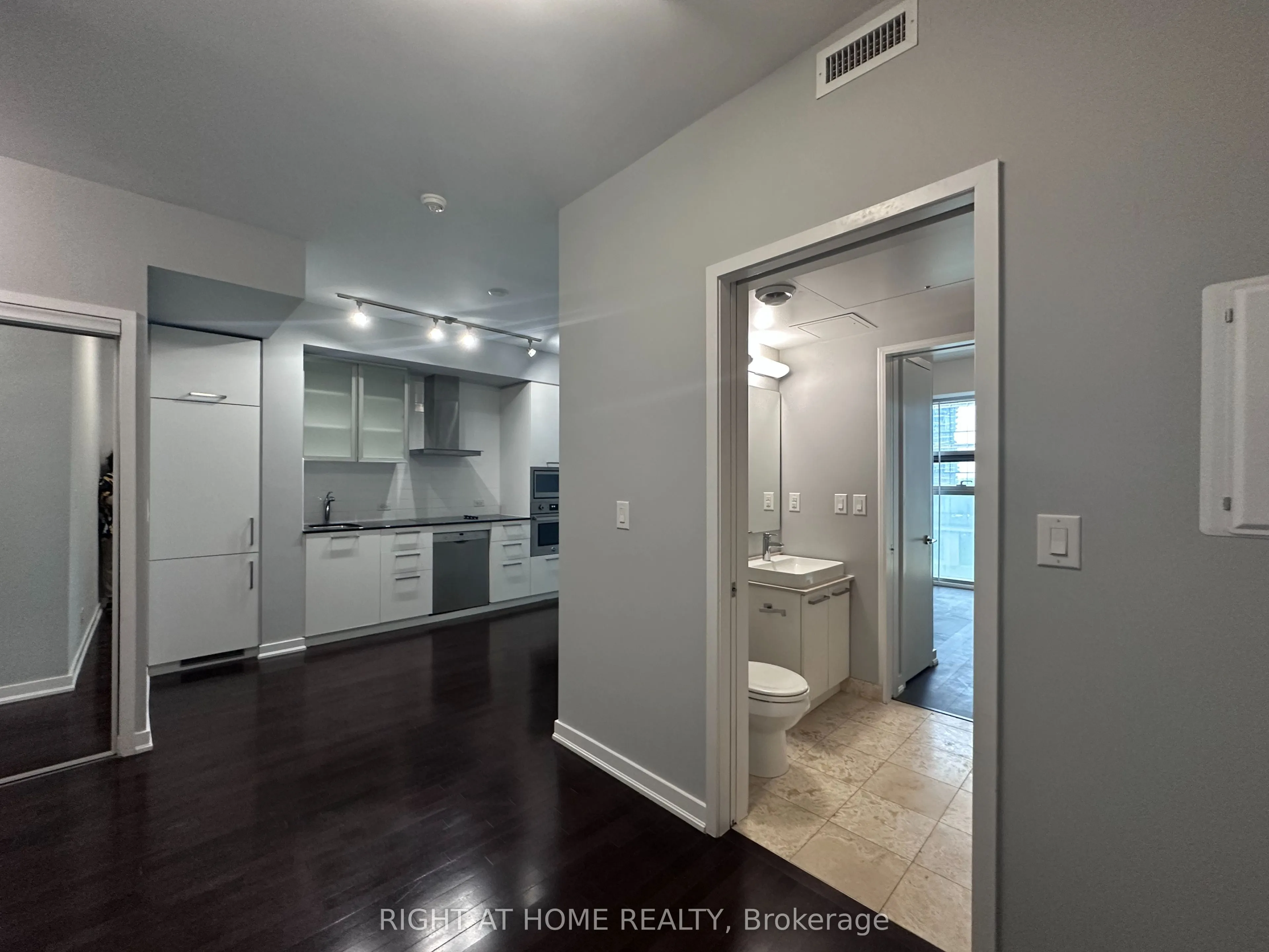 12 YORK Street #509