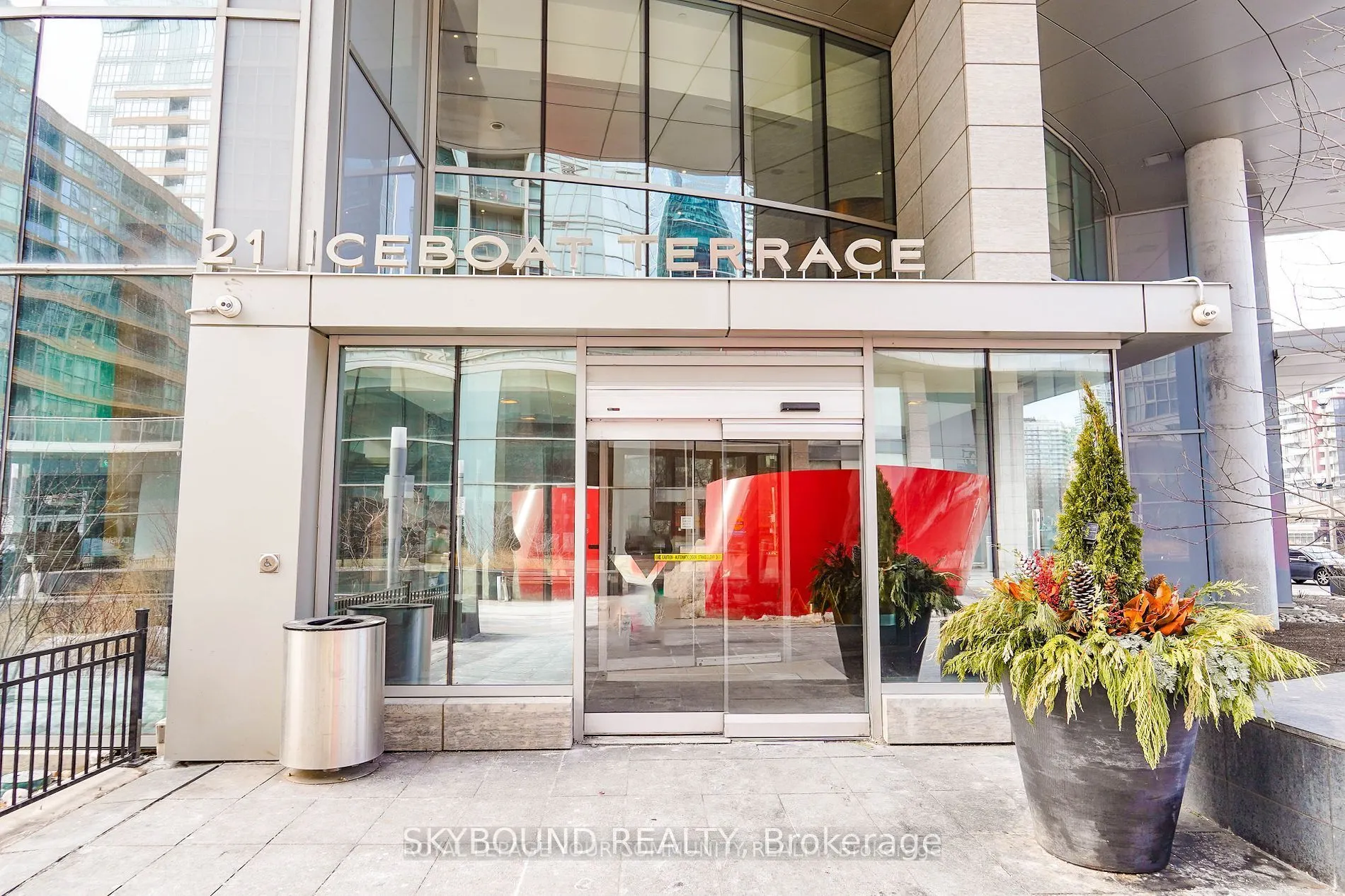 21 Iceboat Terrace #1102