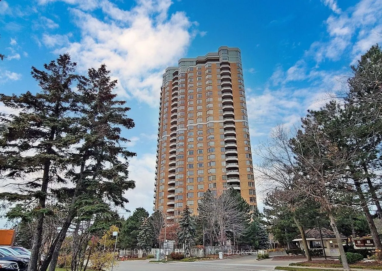 89 Skymark Drive #1111