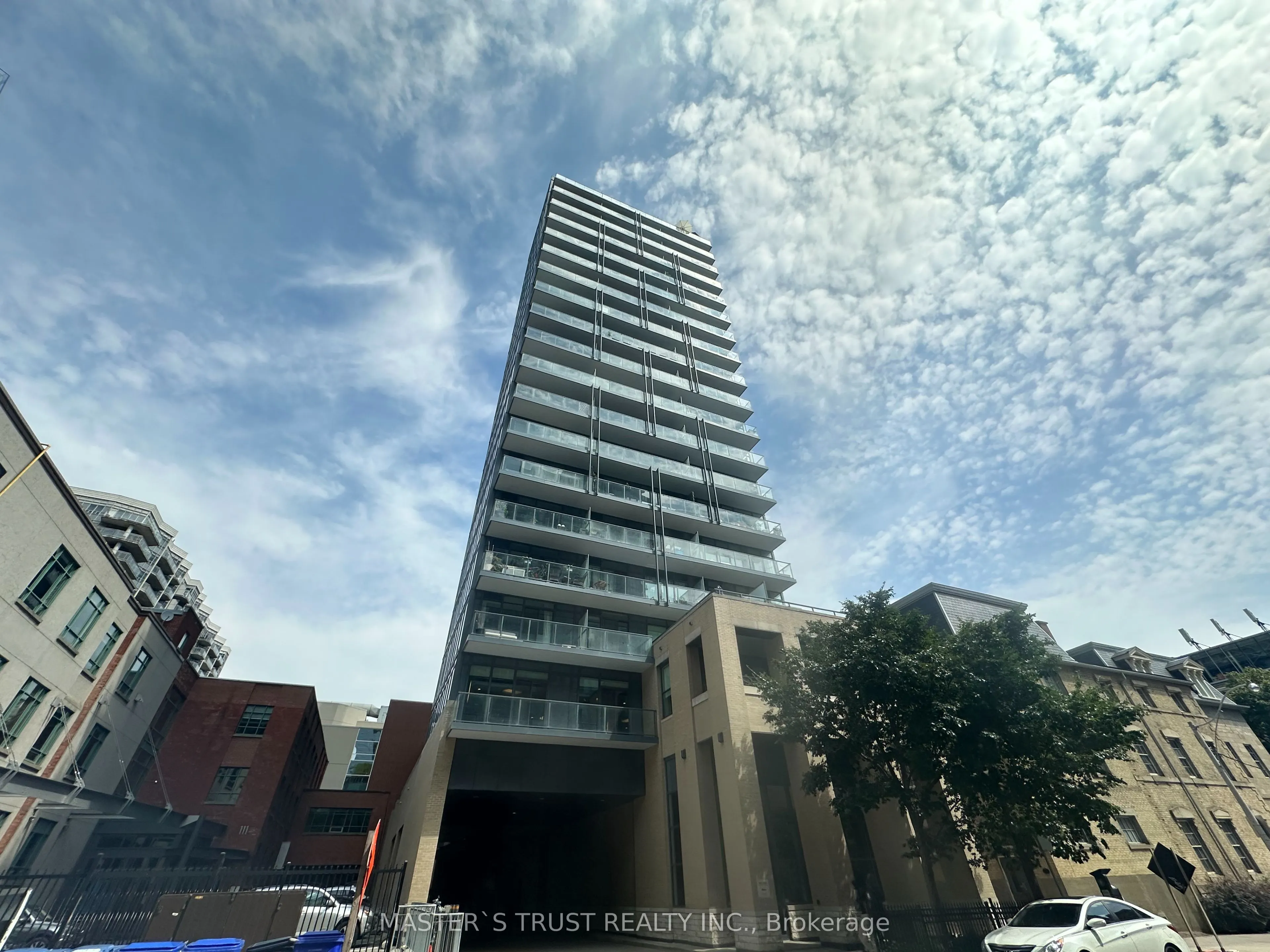 105 George Street #601