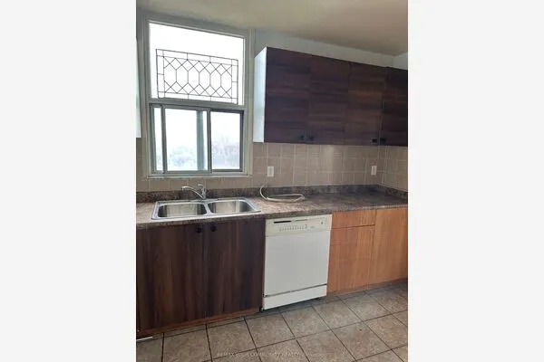 15 Vicora Linkway #1603