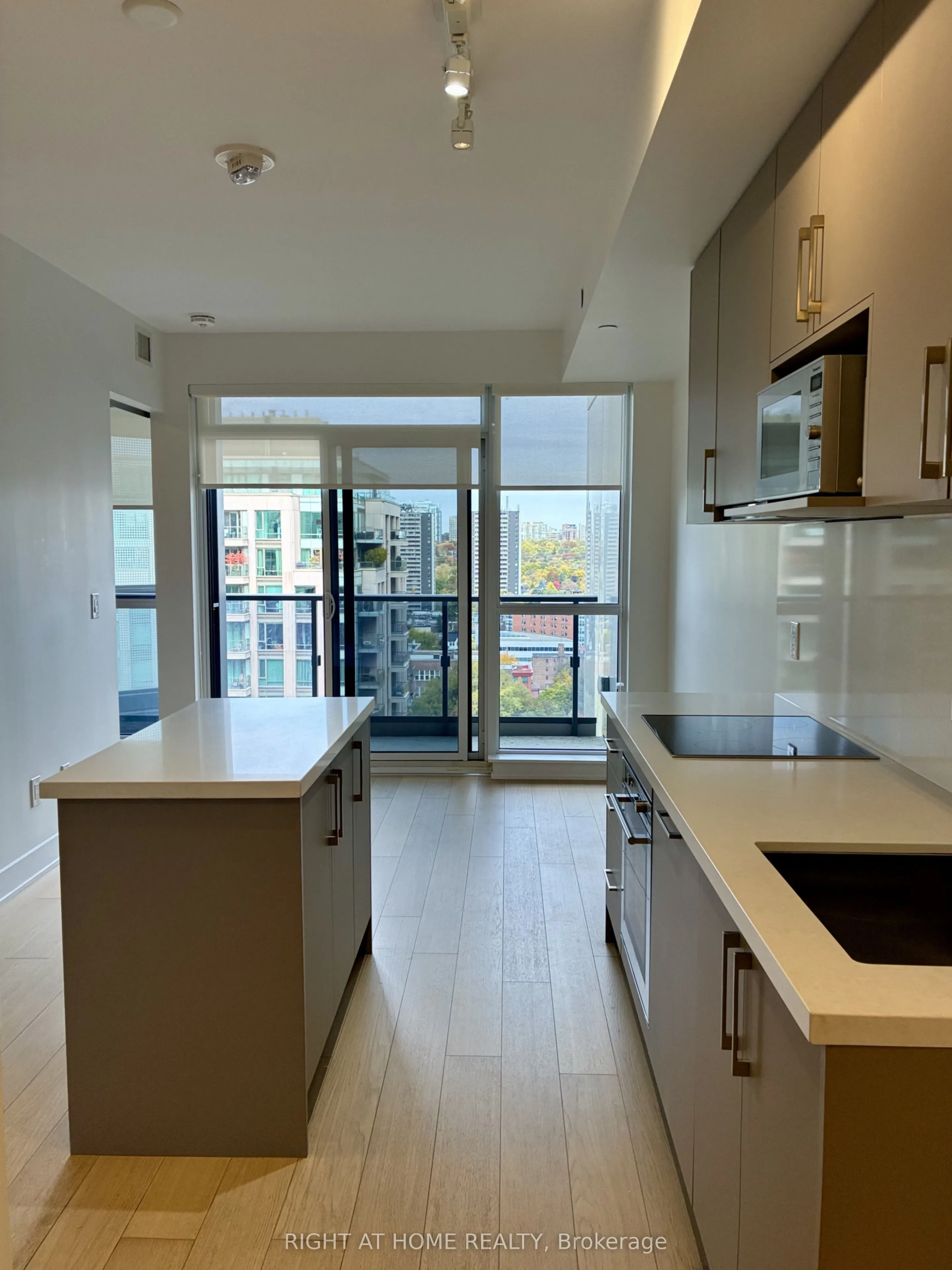 88 Cumberland Street #1705