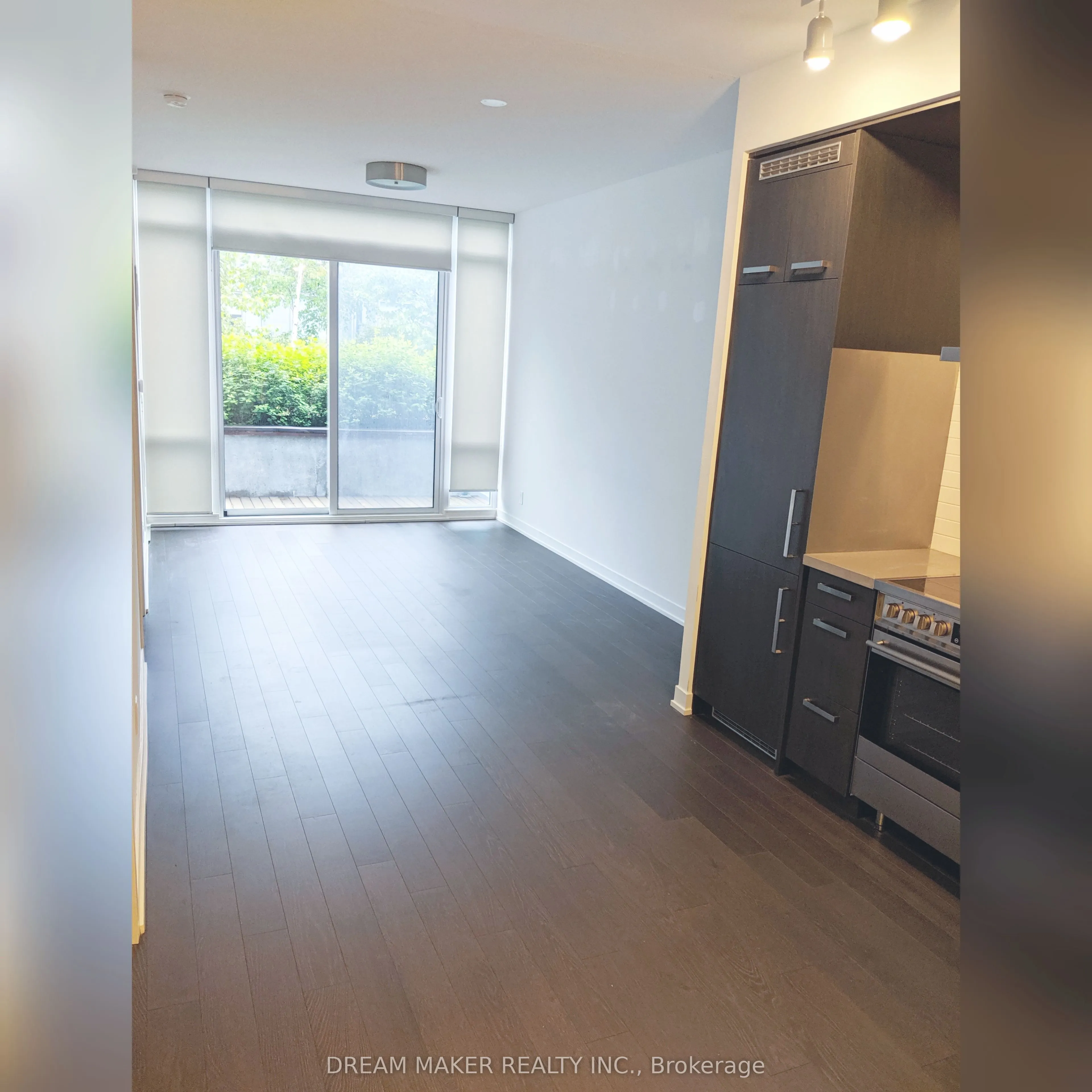 455 Front Street E #4
