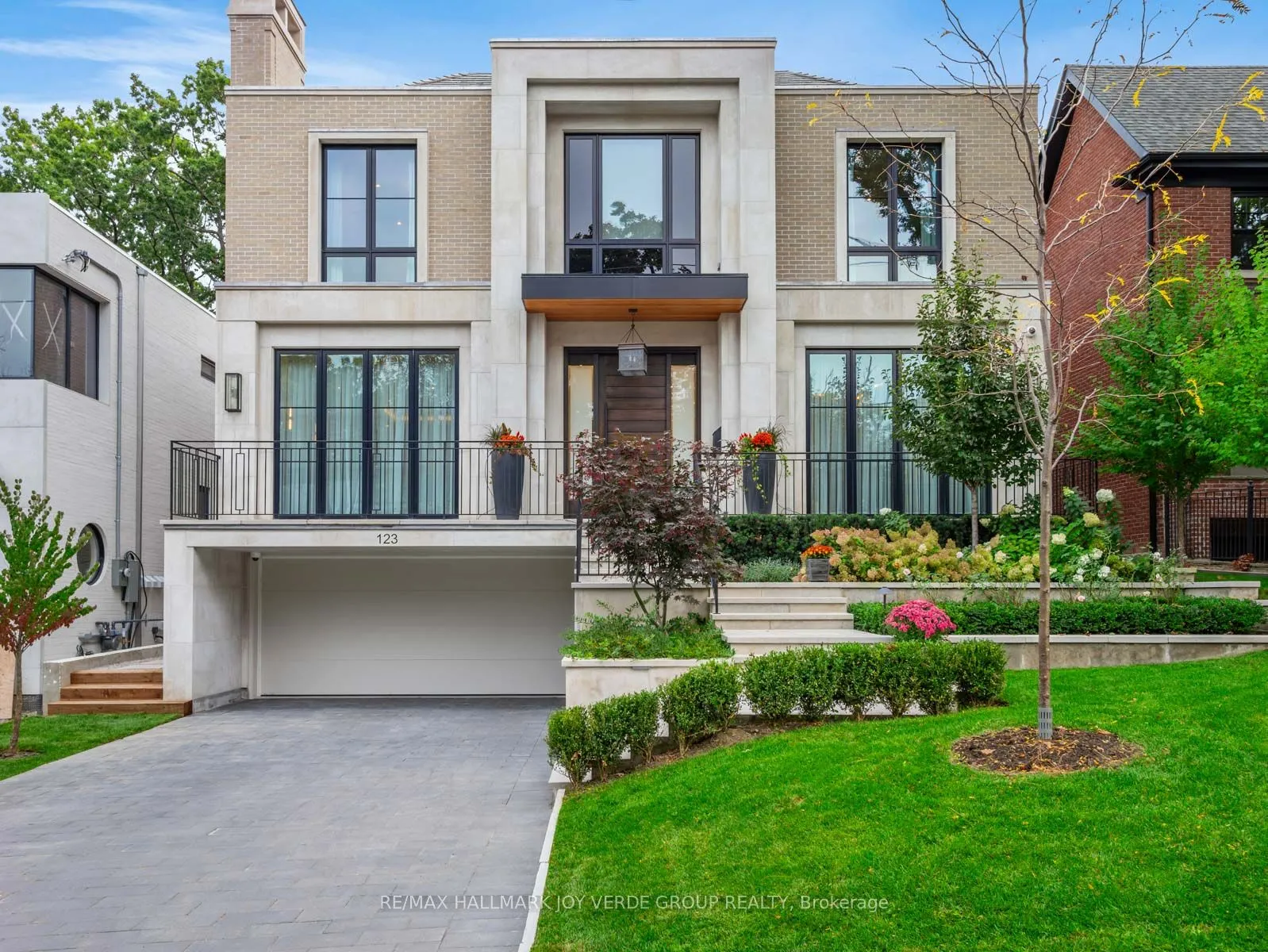 123 Rochester Avenue
