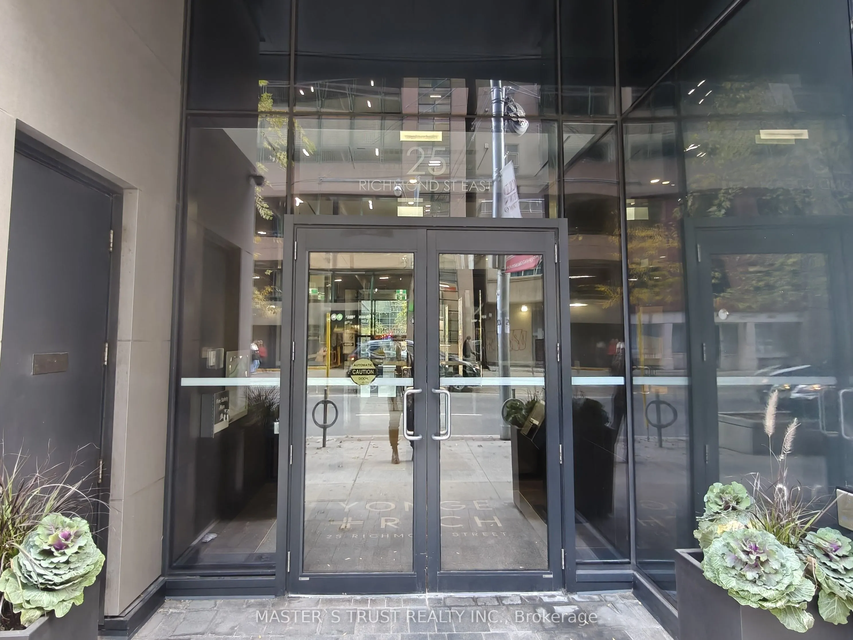 25 Richmond Street E #2608