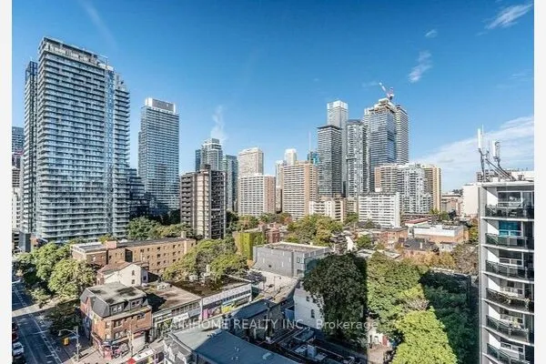 81 Wellesley Street E #1207
