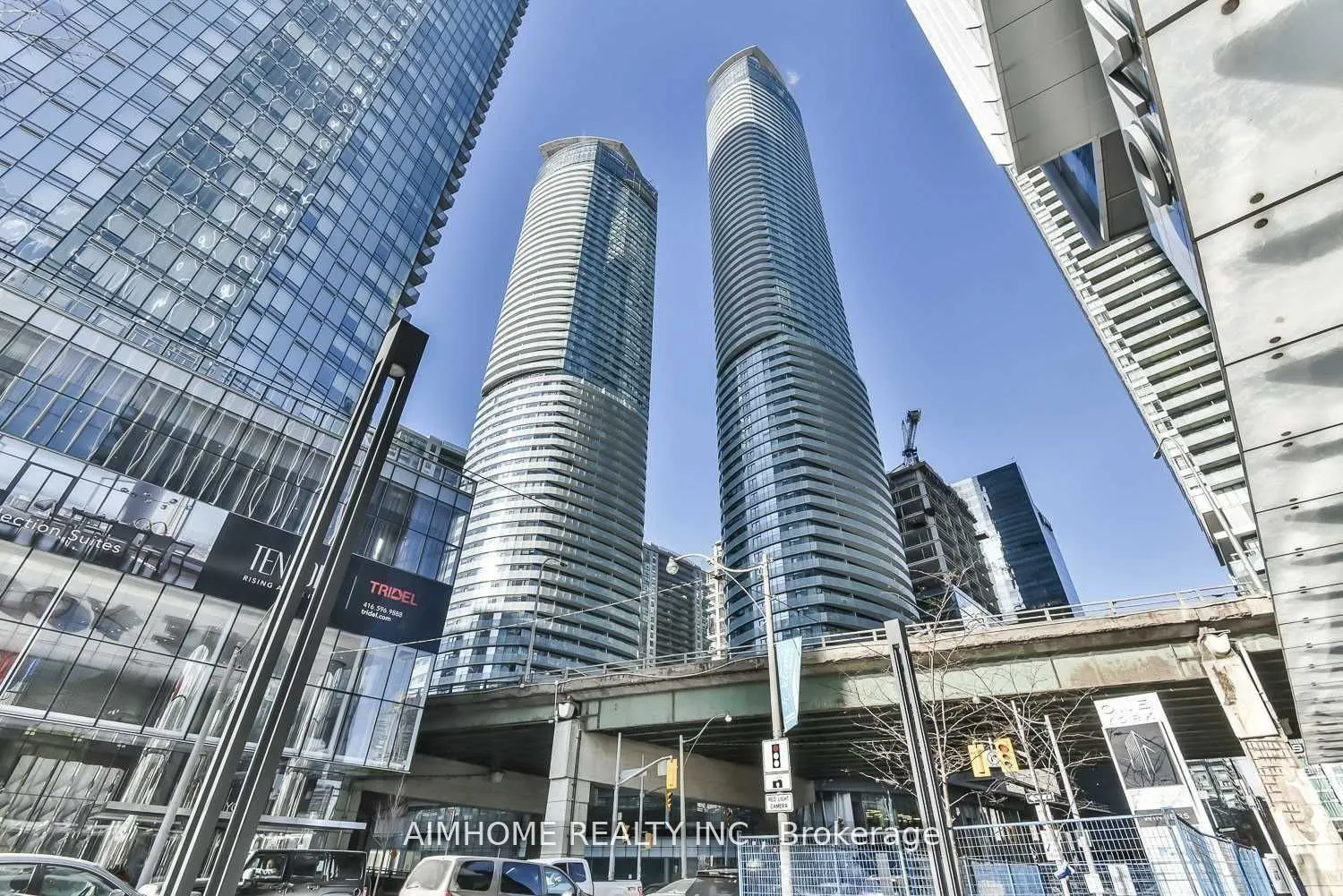 12 York Street #1909