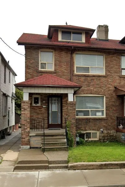 275 Oakwood Avenue #Main Floor Unit
