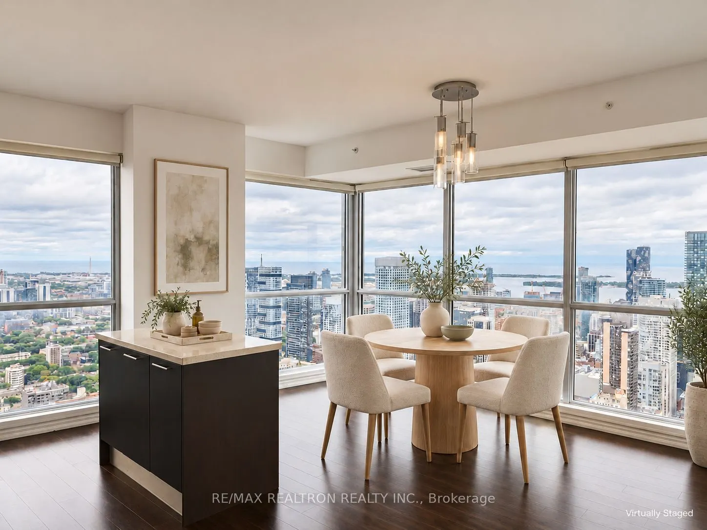 386 Yonge Street #5207