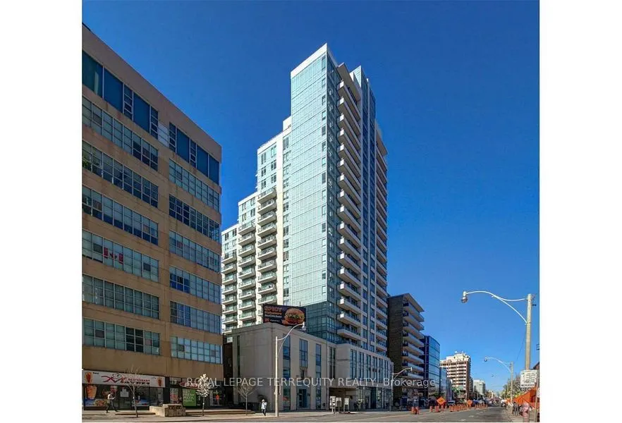 212 Eglinton Avenue E #404