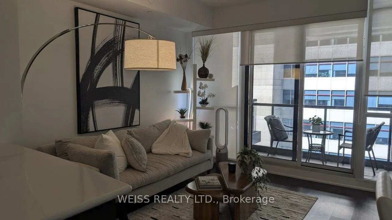 30 Roehampton Avenue #609