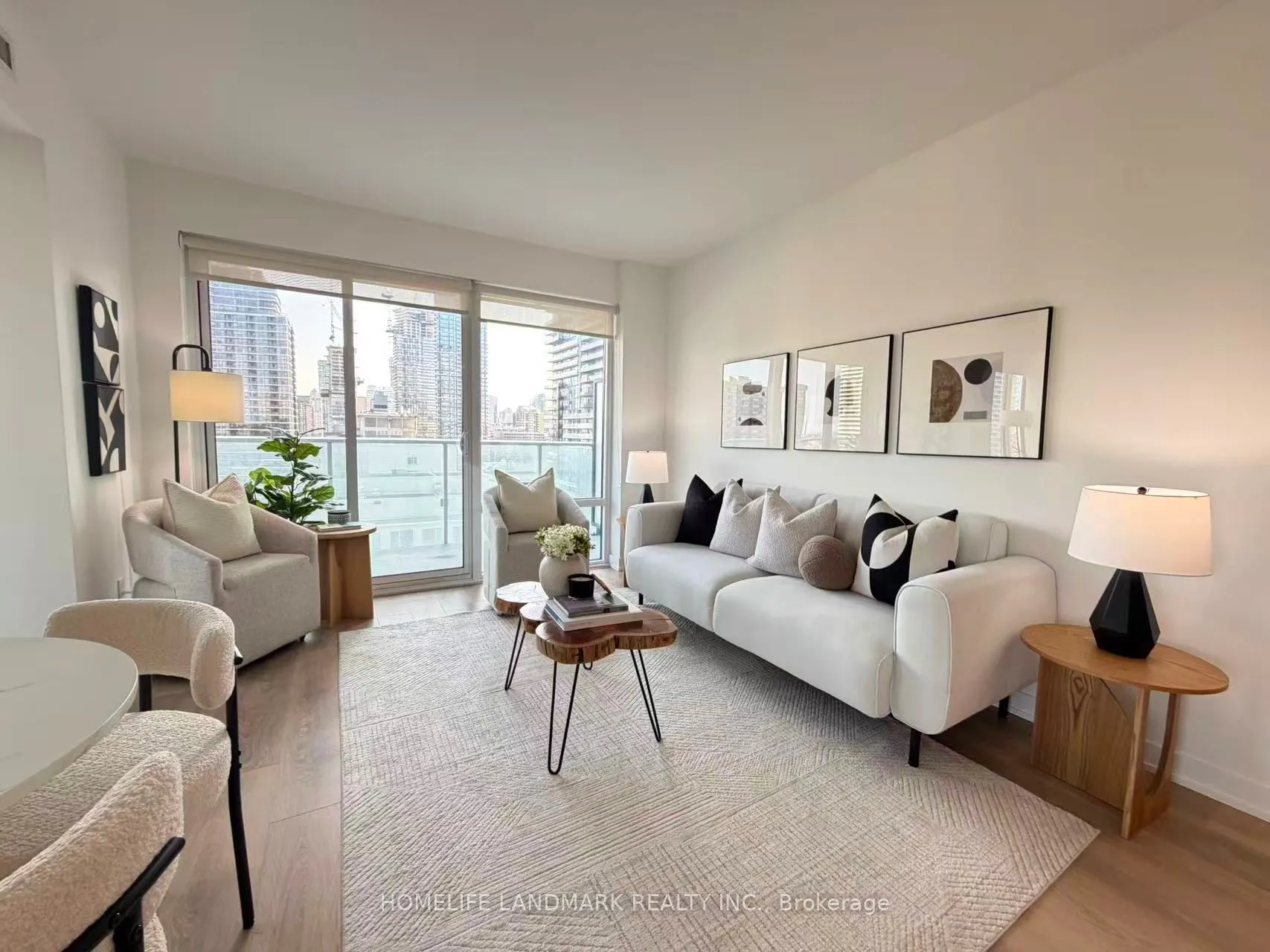 501 Yonge Street #1909