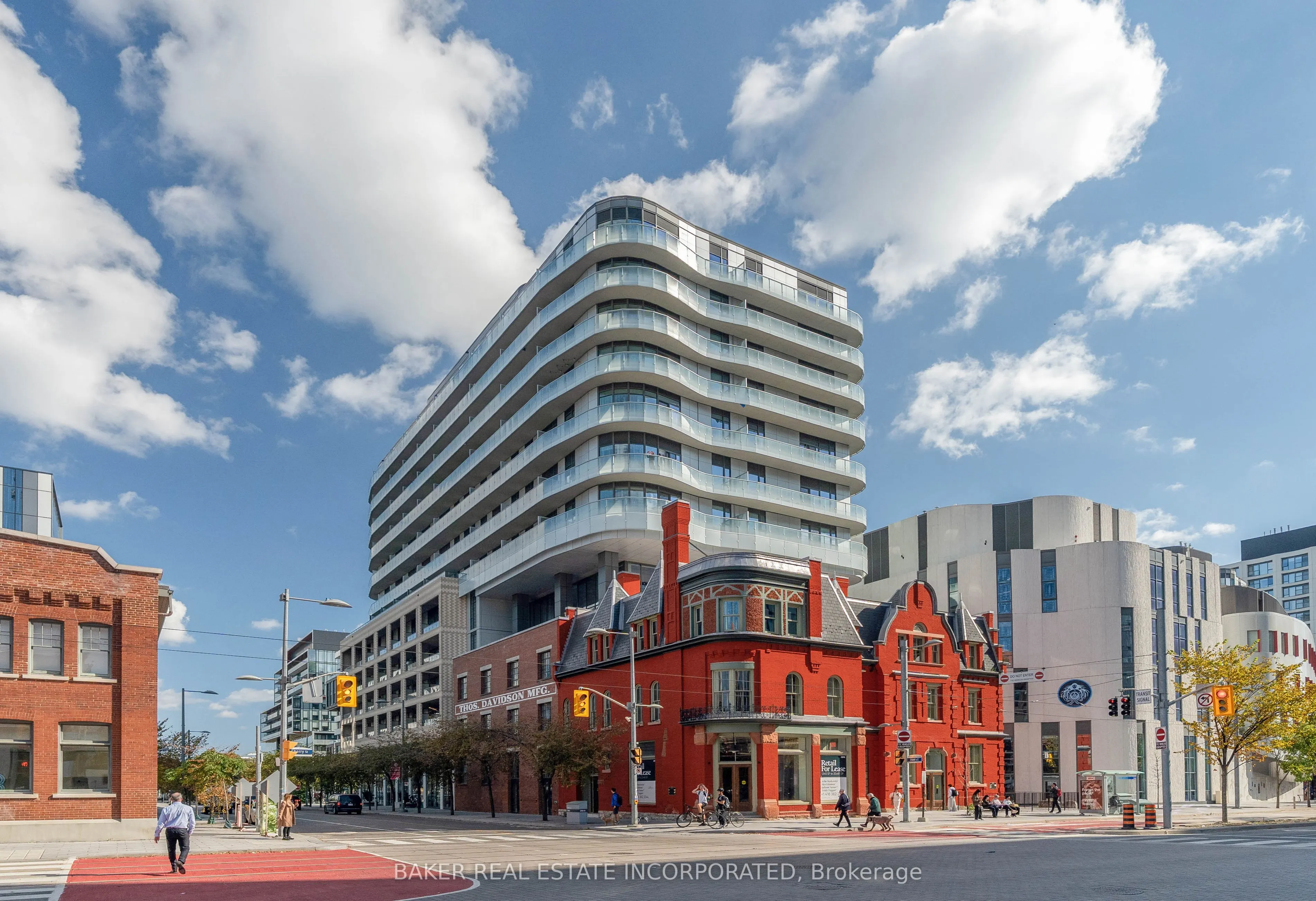 425 Front Street E #902