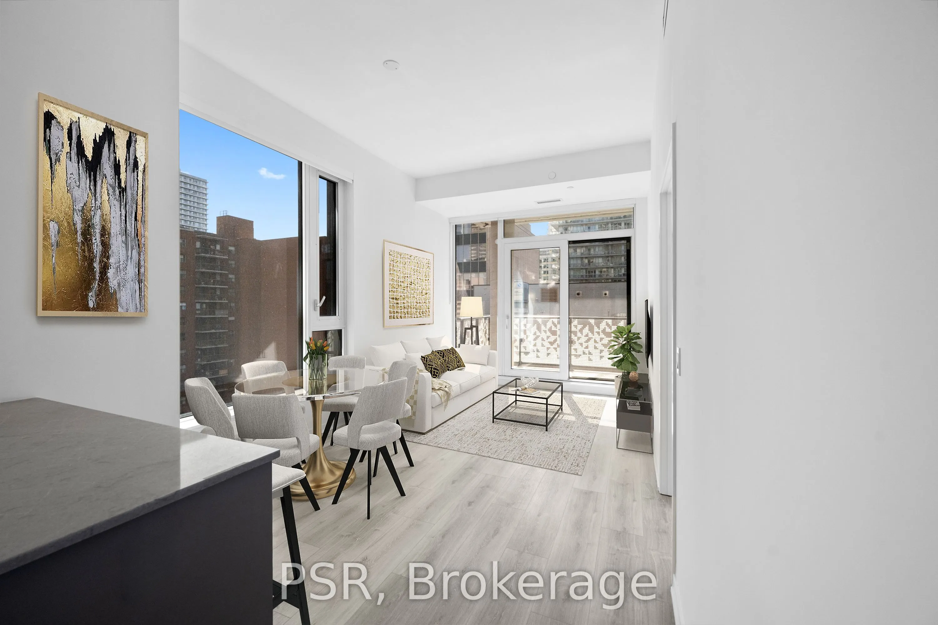 101 Roehampton Avenue #308
