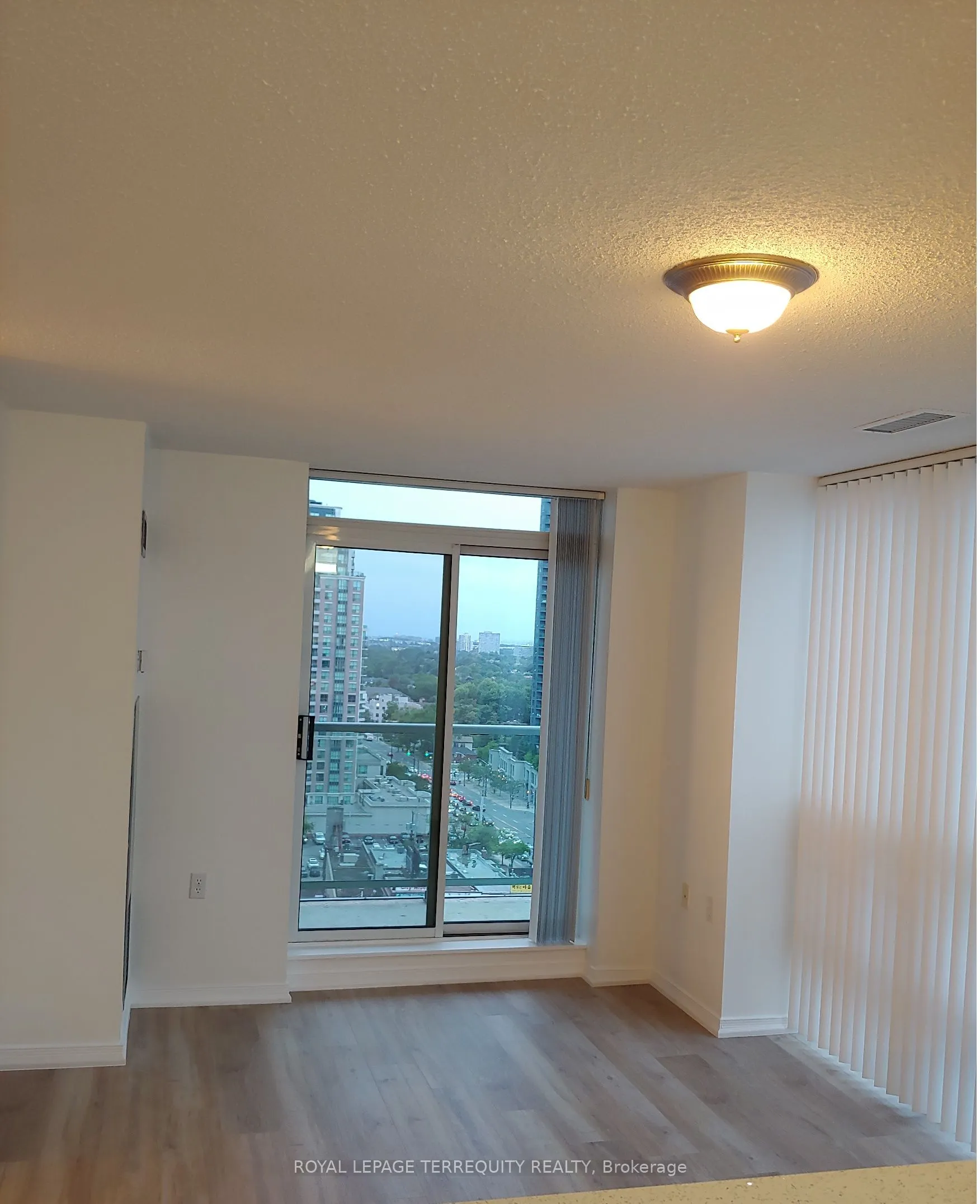 28 Olive Avenue #PH09