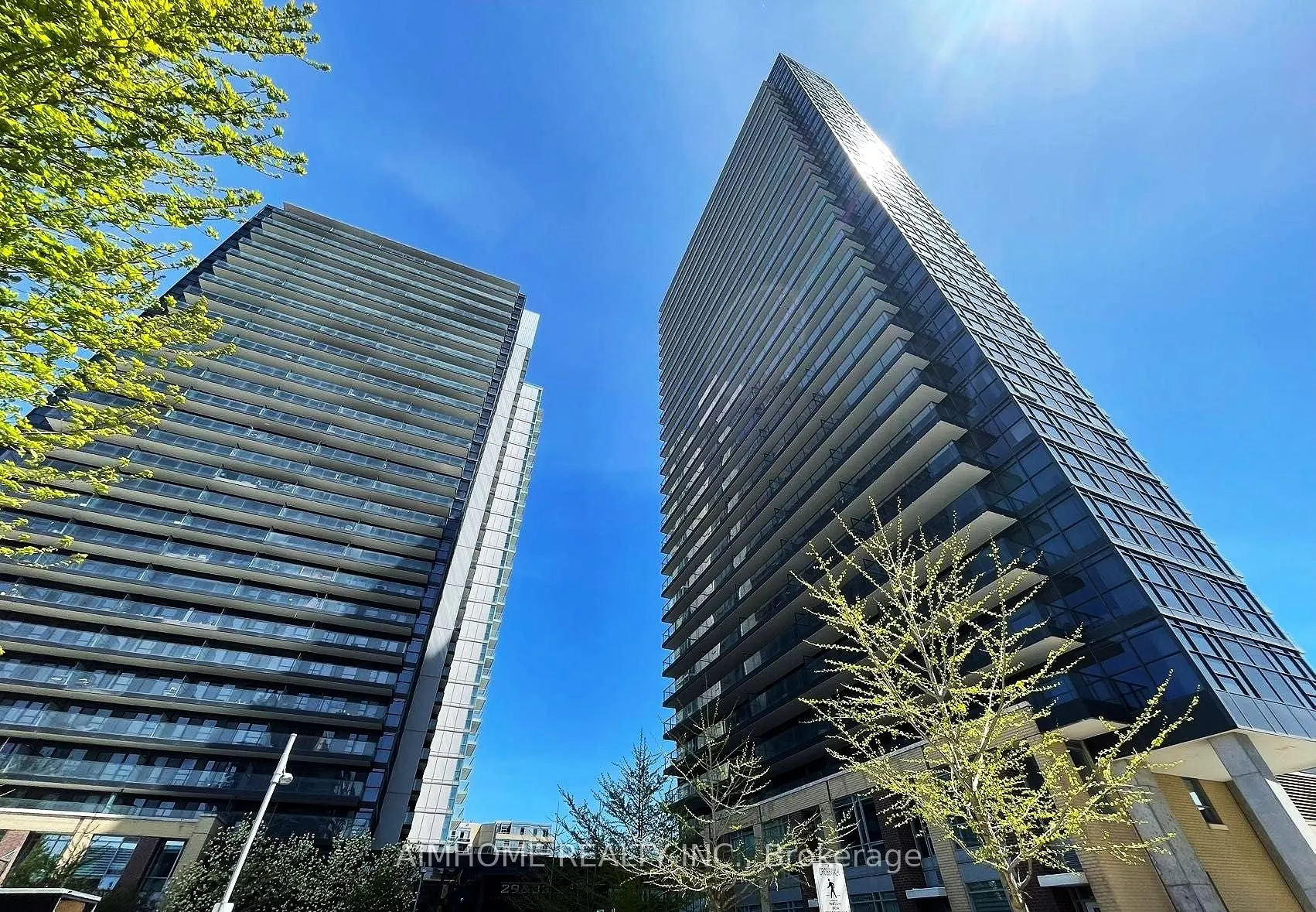 29 Singer Court #1802