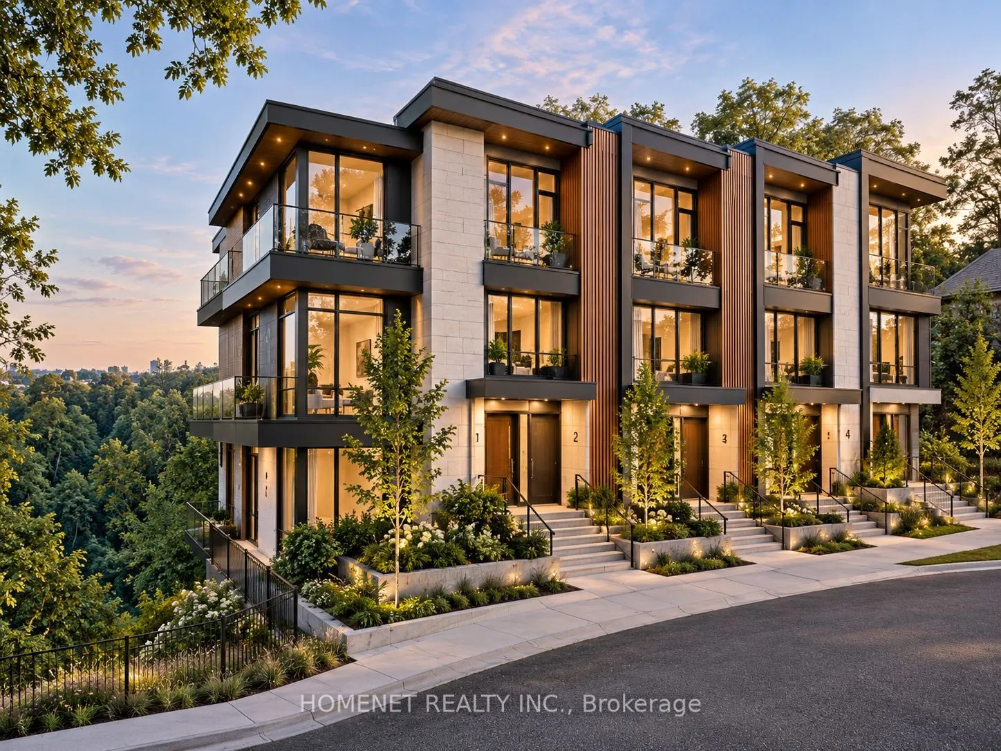 23 Roycrest Avenue