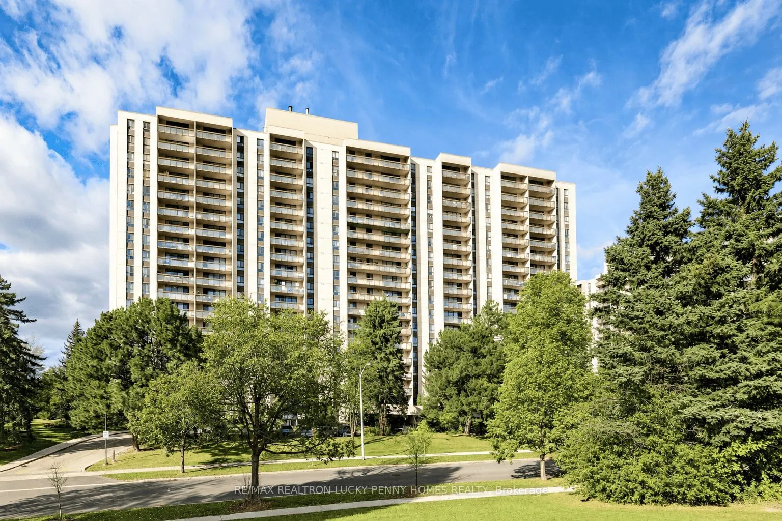 260 Seneca Hill Drive #1607