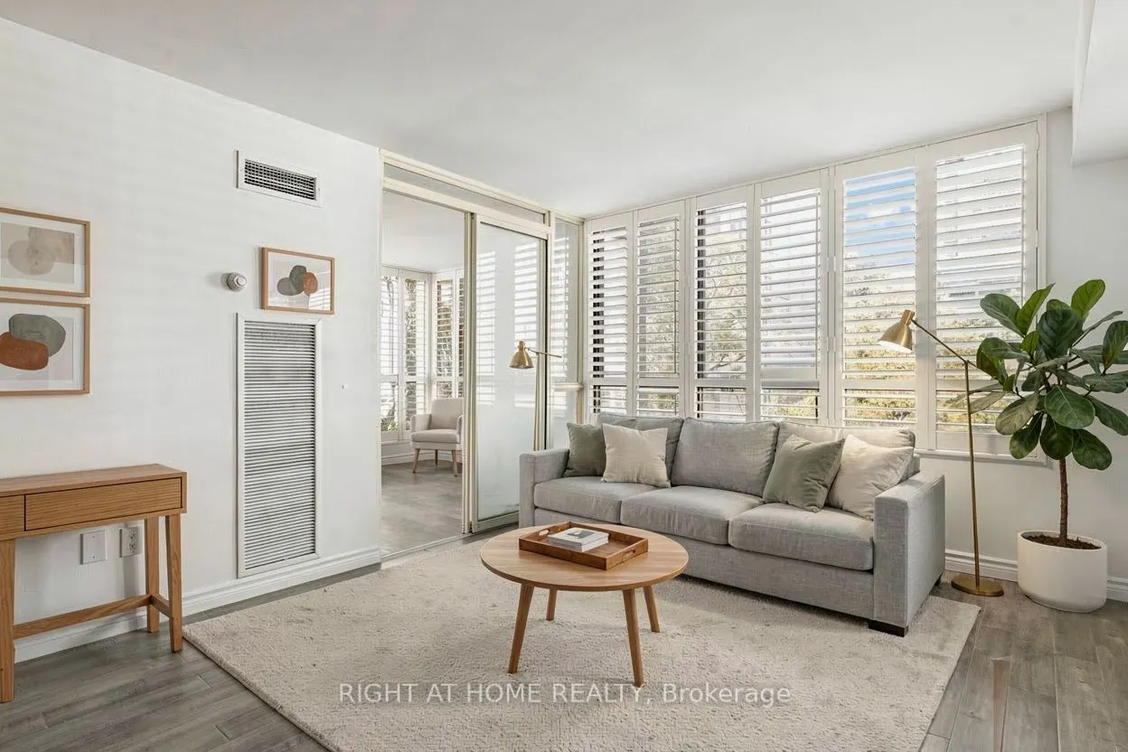 117 Gerrard Street E #410