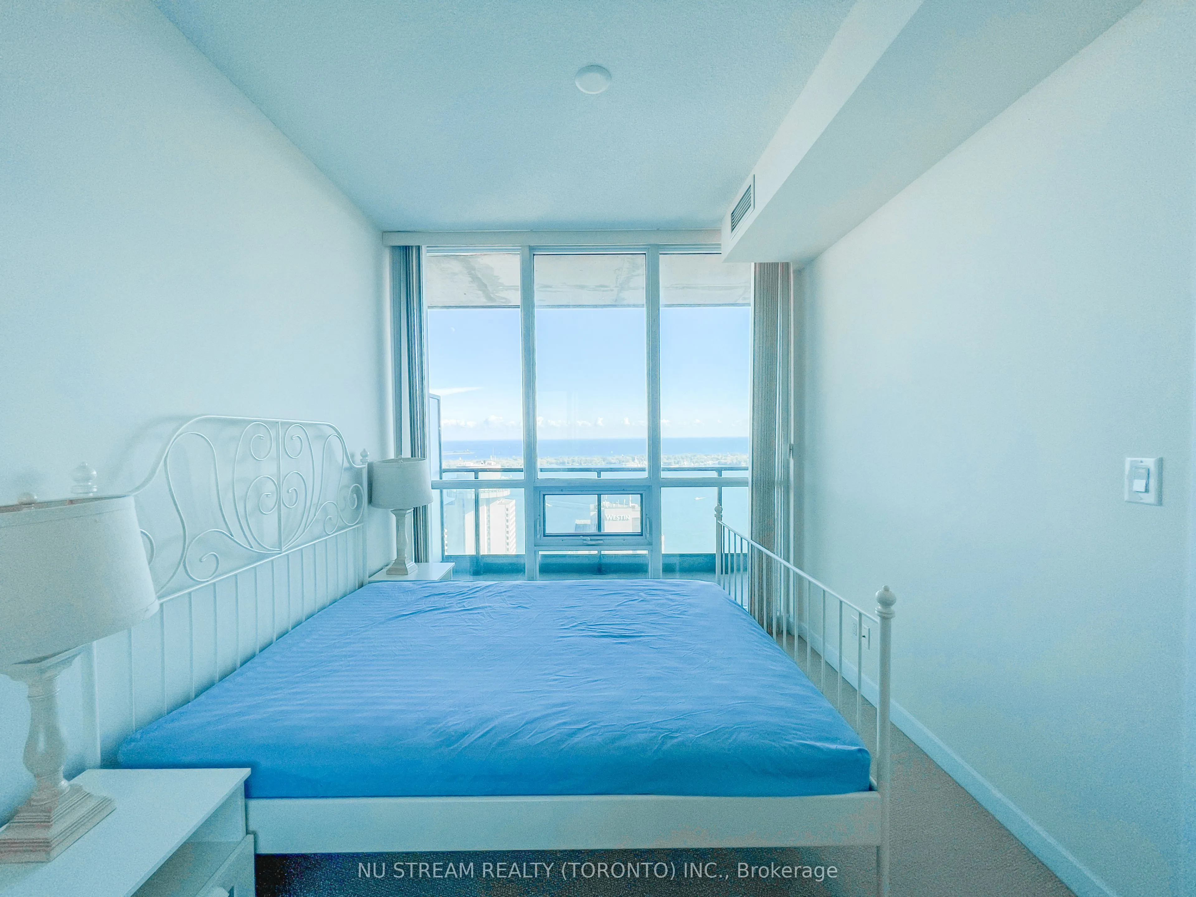 33 Bay Street #4509
