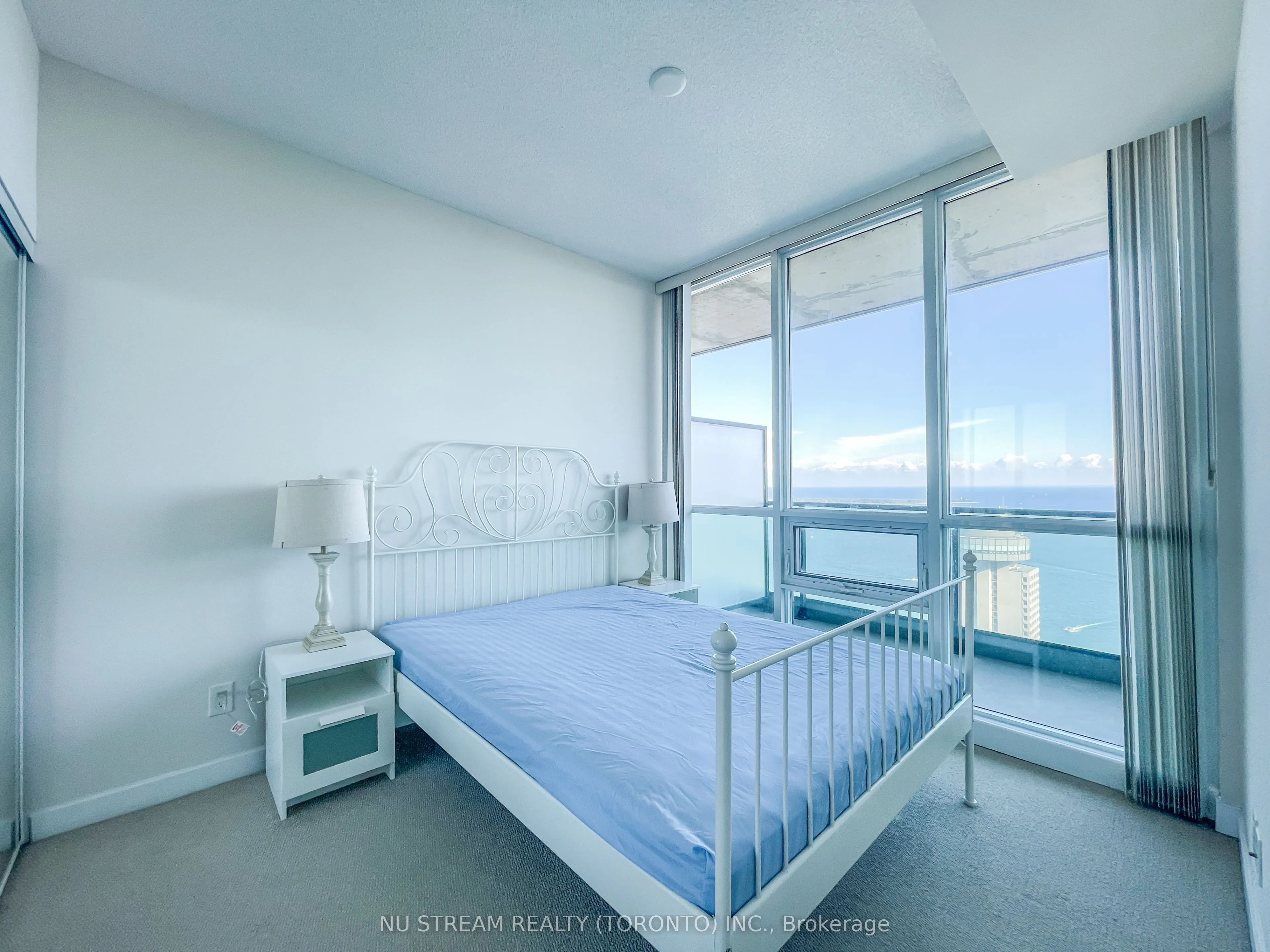 33 Bay Street #4509