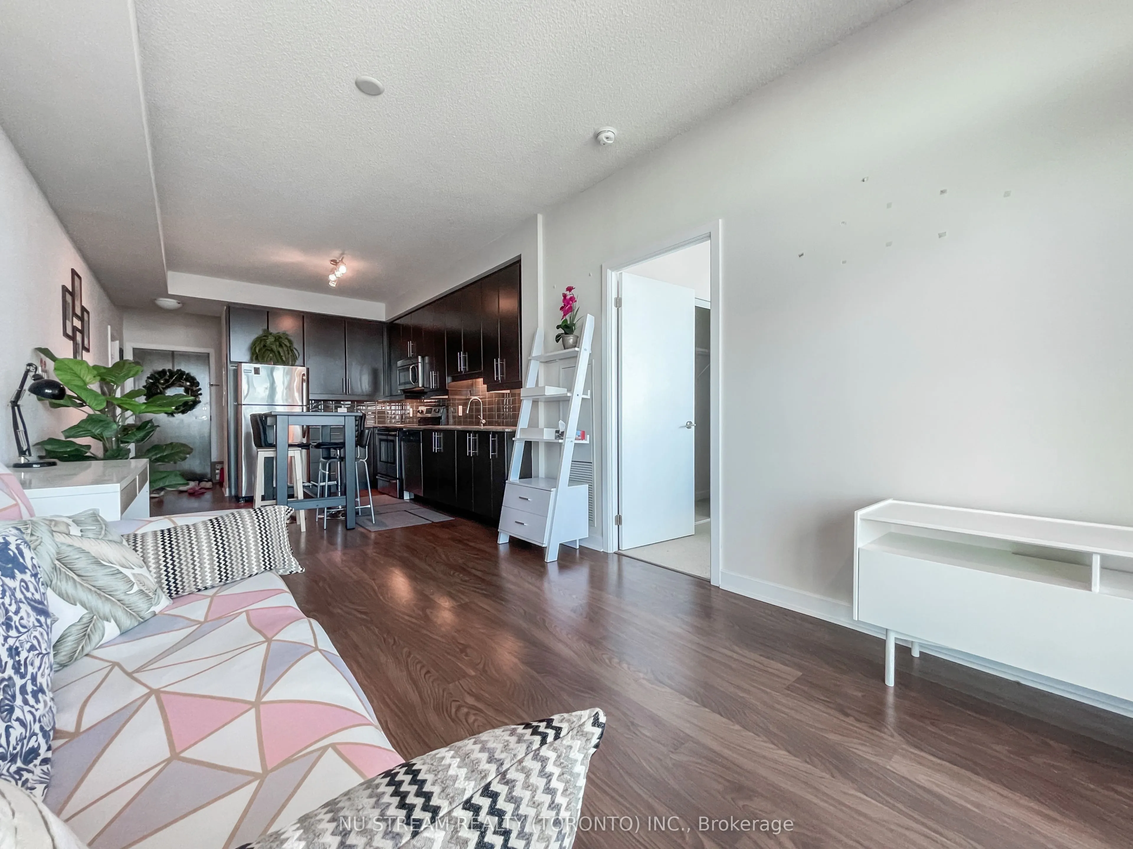 33 Bay Street #4509