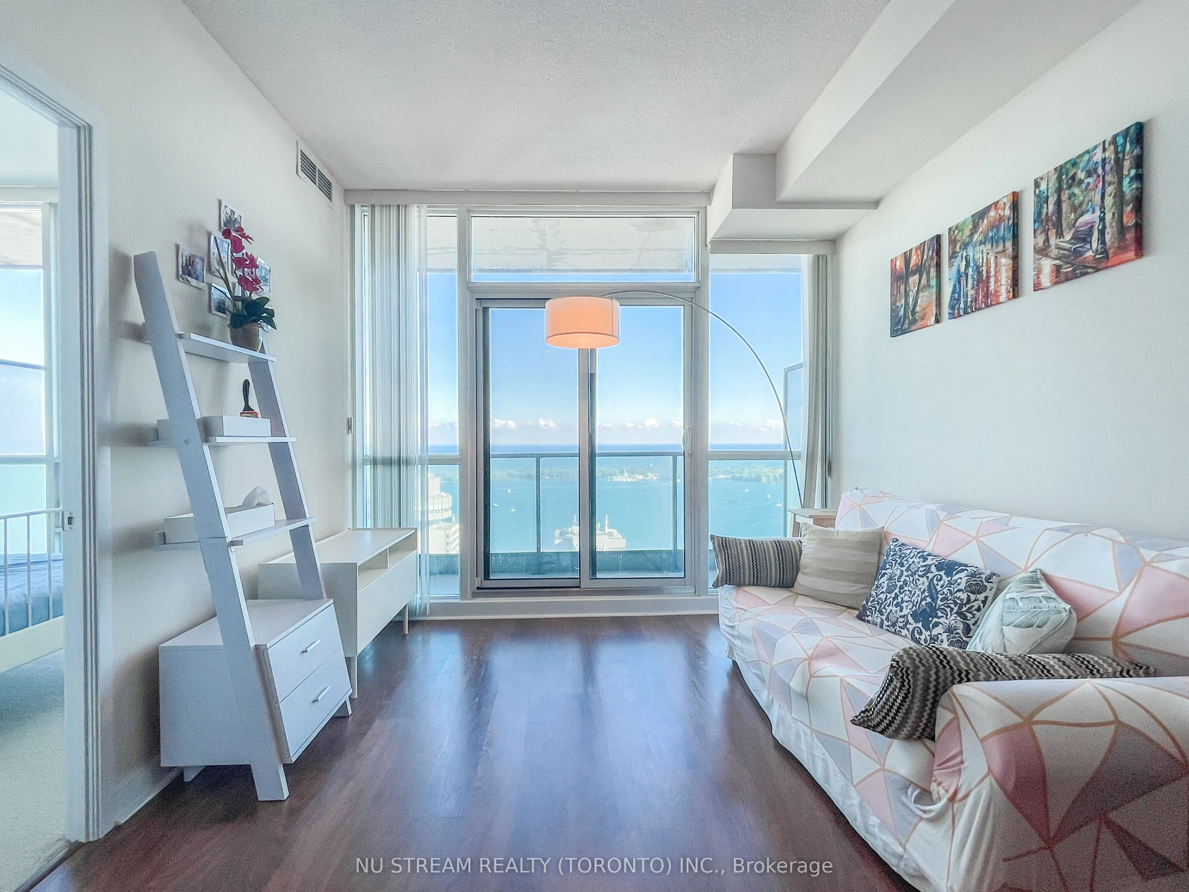 33 Bay Street #4509