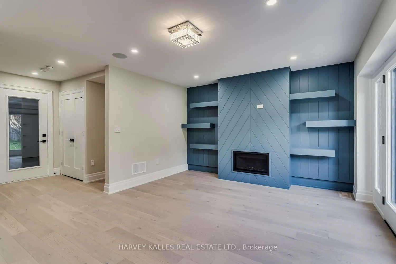 150 Viewmount Avenue