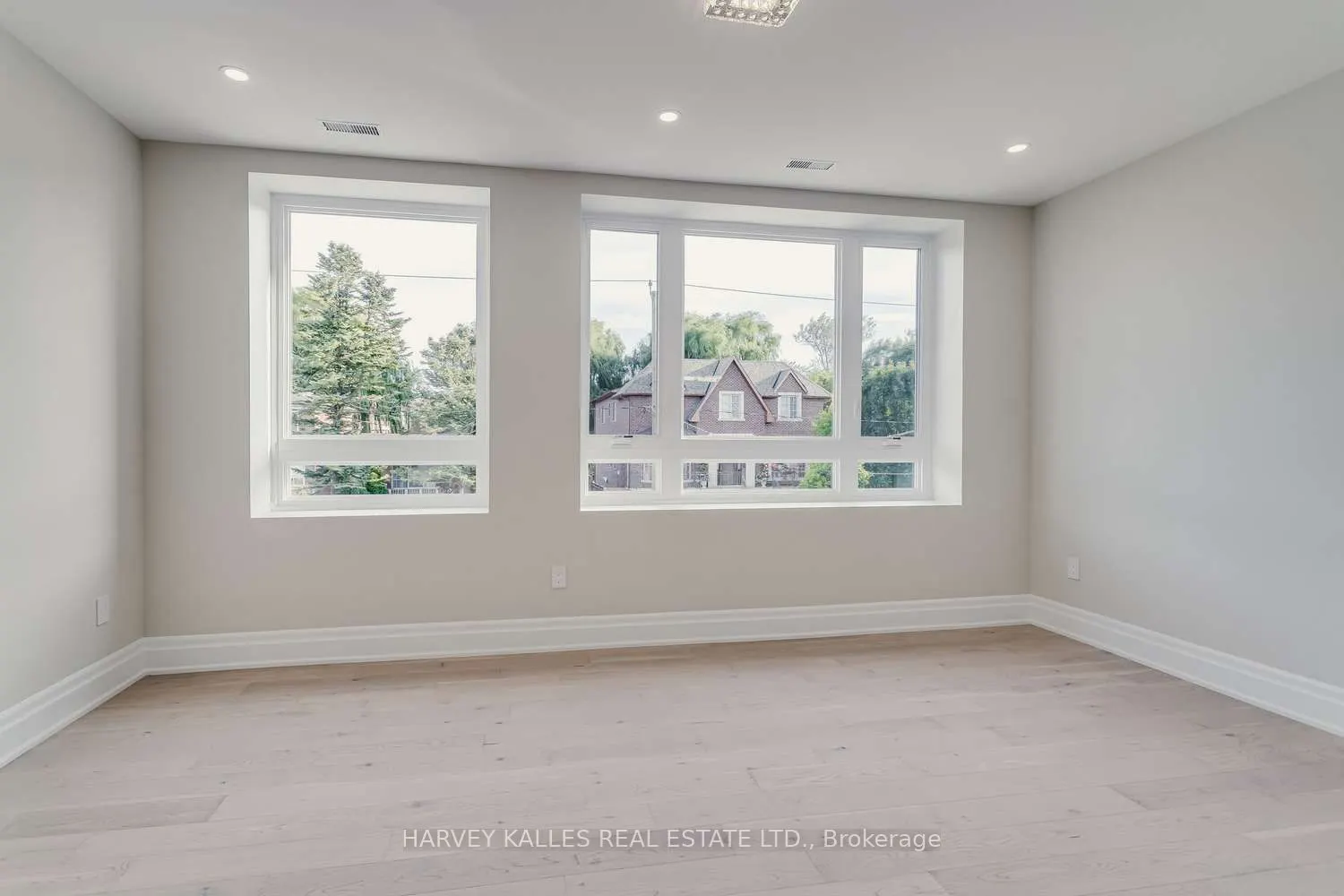 150 Viewmount Avenue