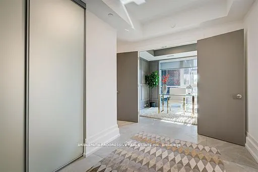 3 Southvale Drive, #301