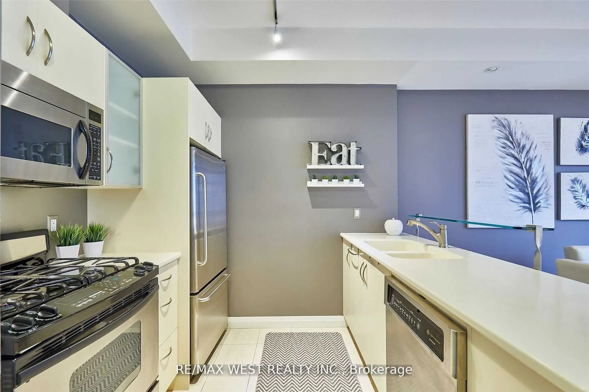 3 Mcalpine Street #108