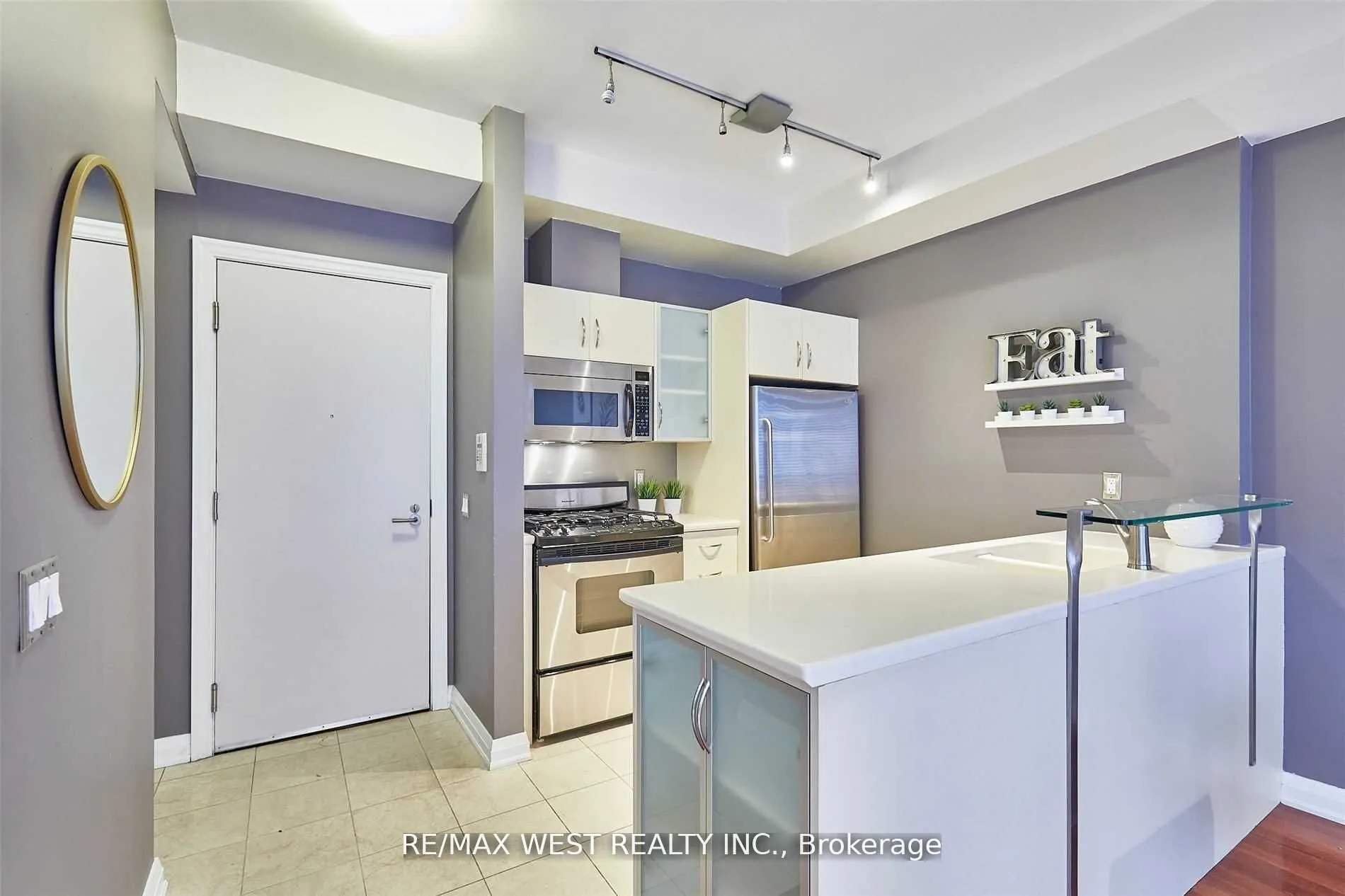 3 Mcalpine Street #108