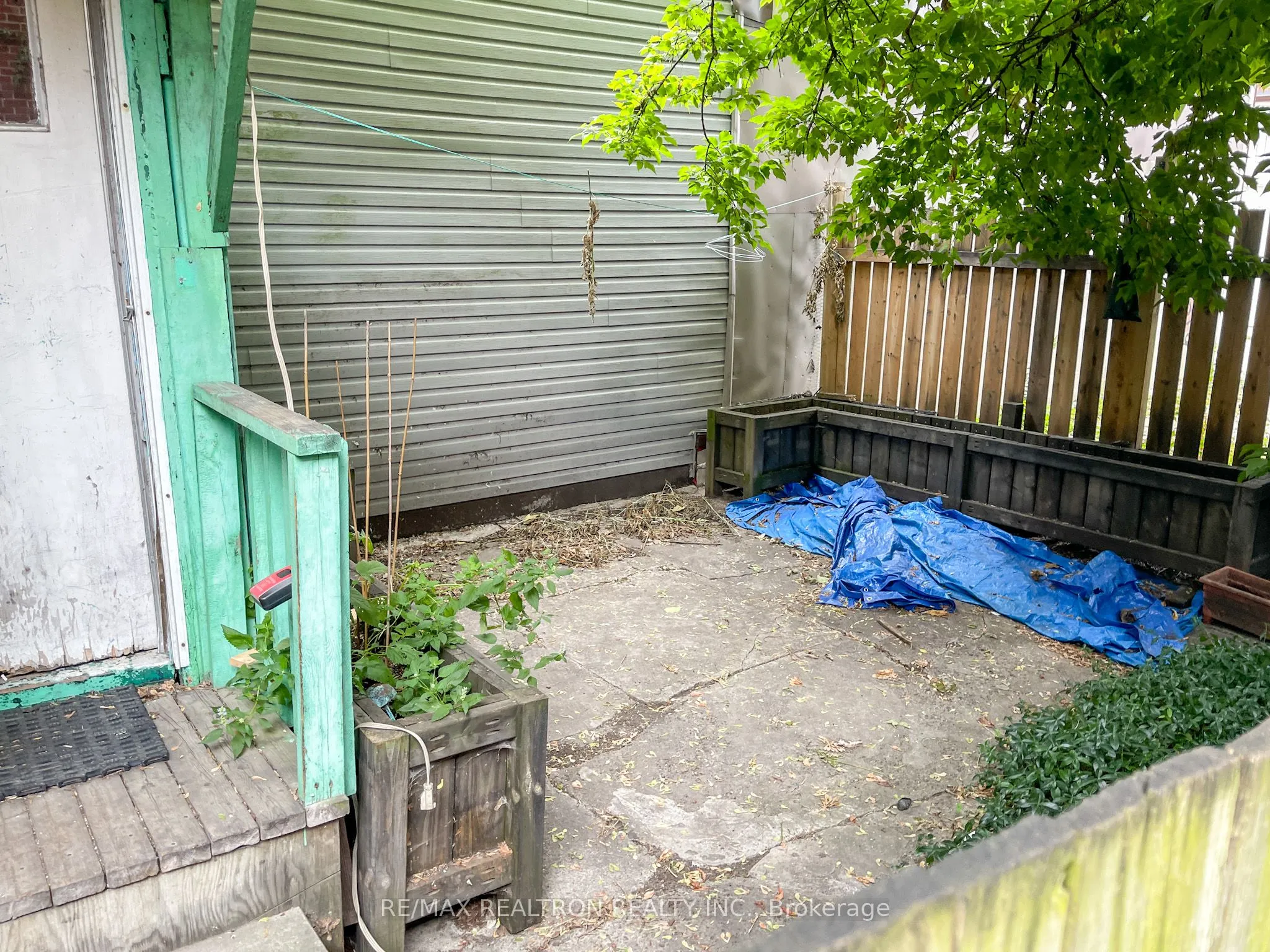 82A Augusta Avenue