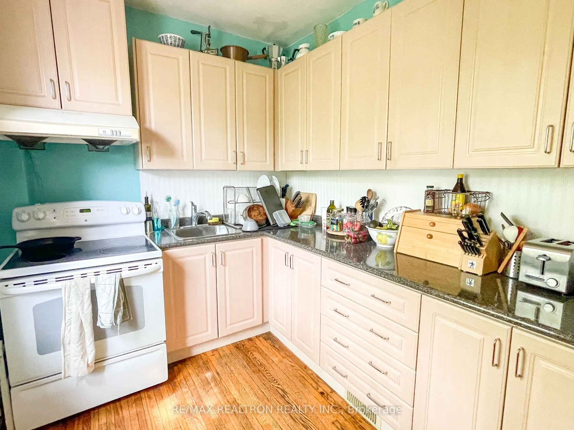 82A Augusta Avenue