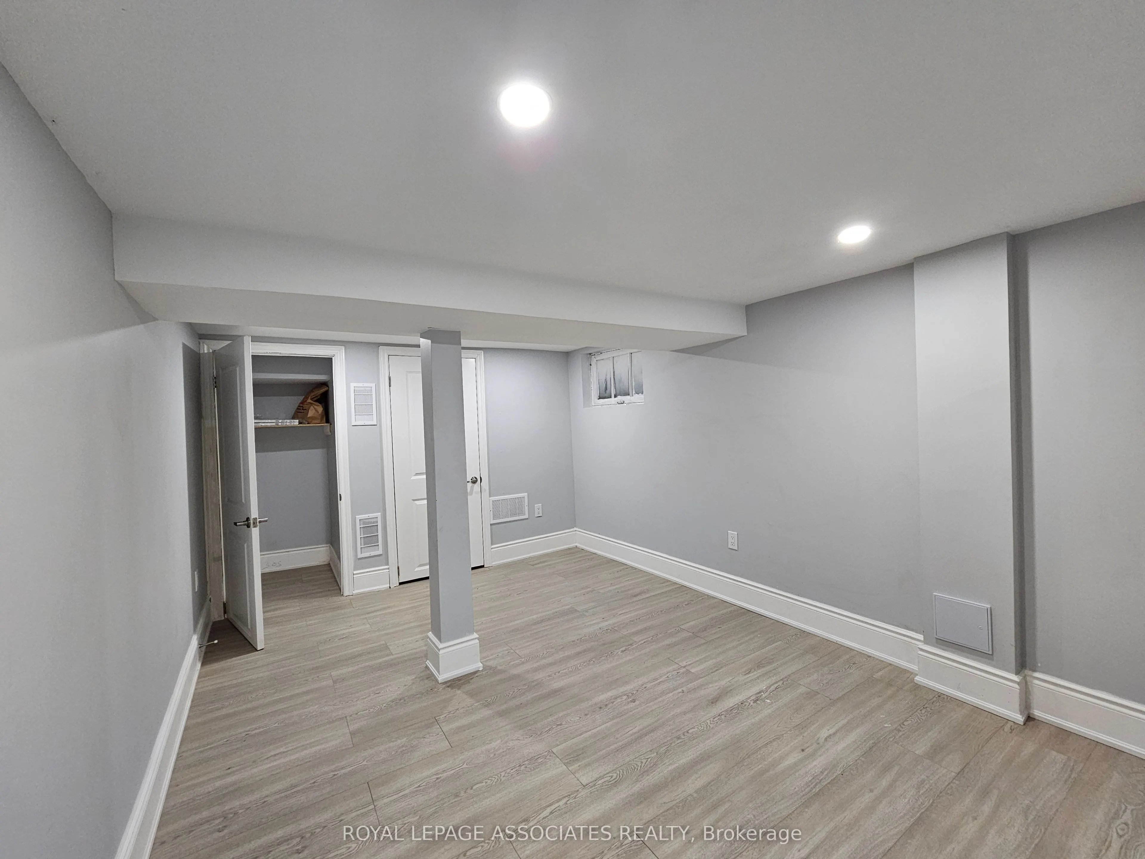 559 Ritson Road S