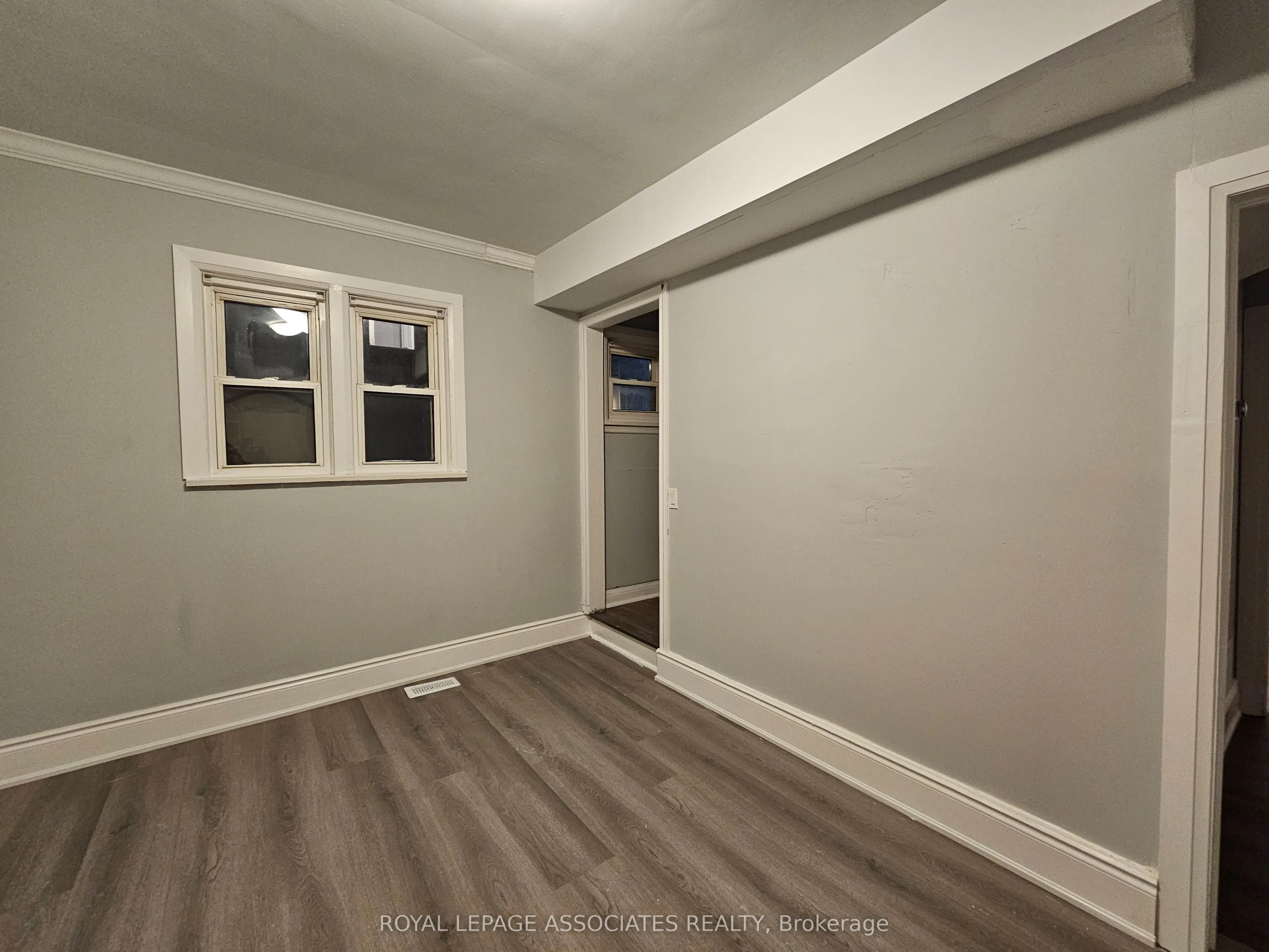 559 Ritson Road S