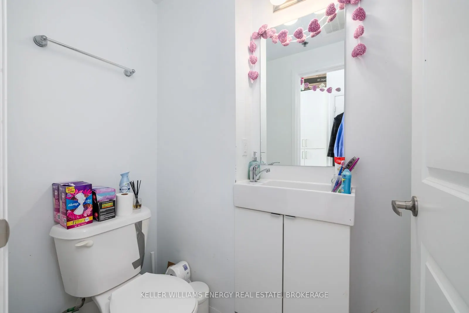 1900 Simcoe Street N #839