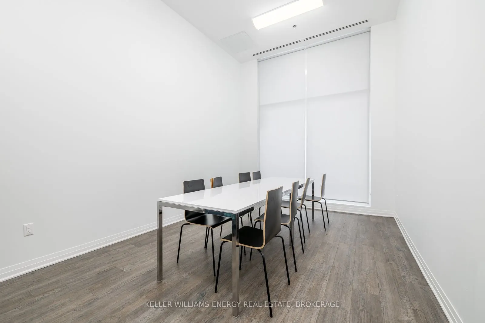 1900 Simcoe Street N #839