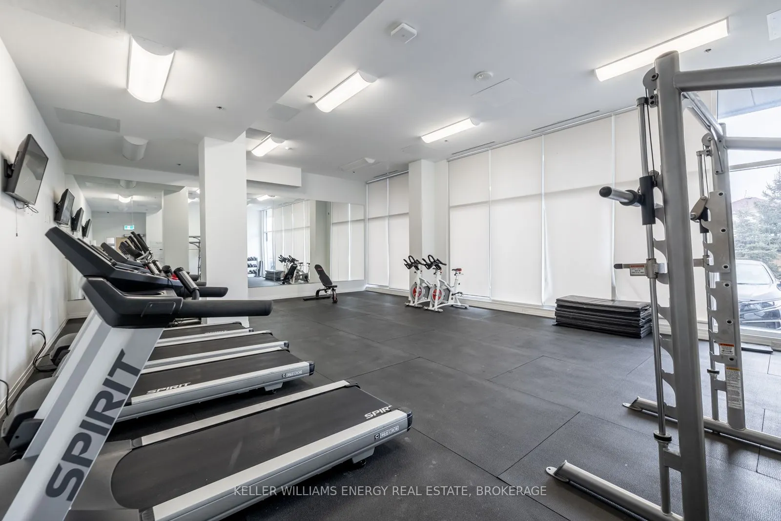 1900 Simcoe Street N #839