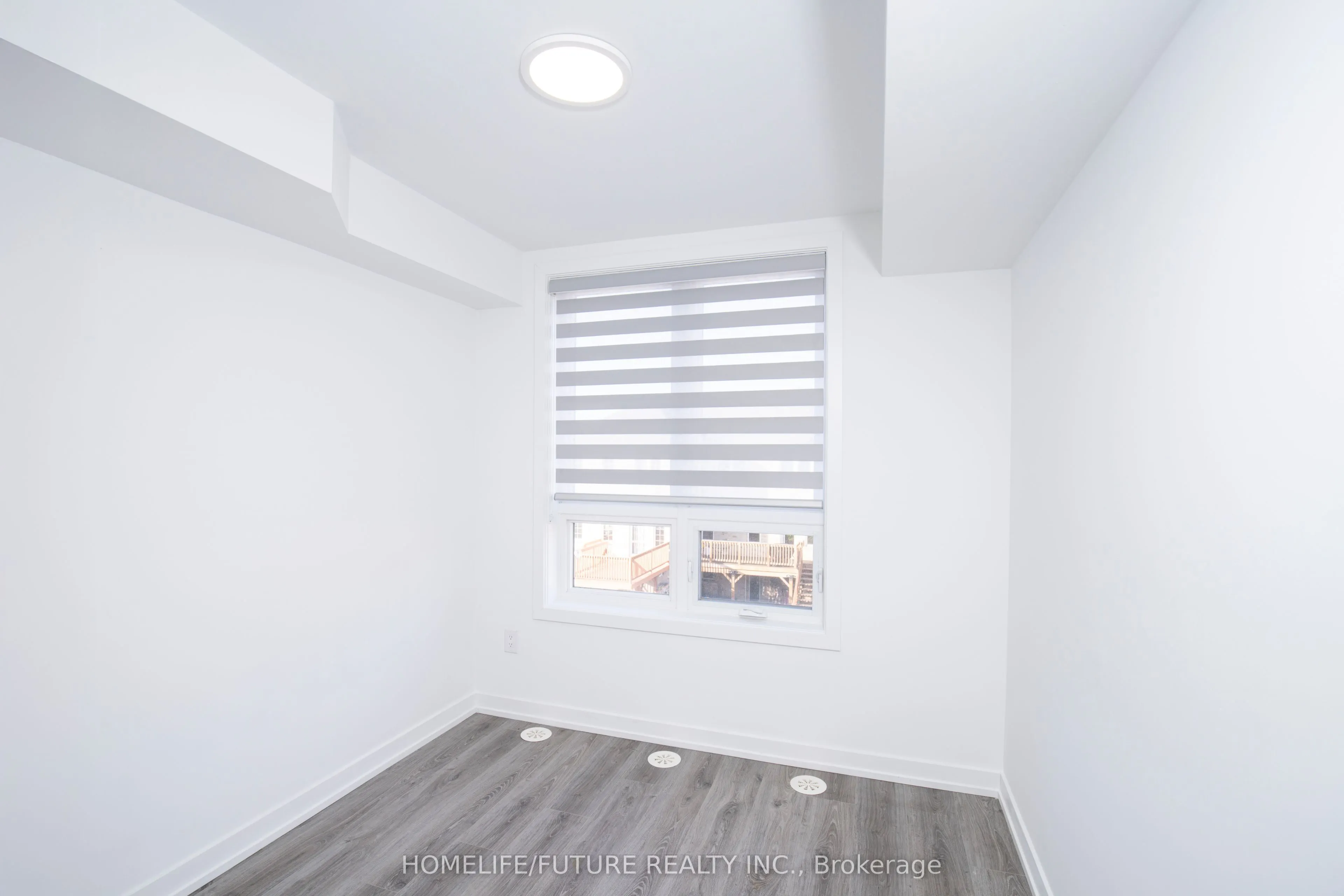 3686 St Clair Avenue E #105