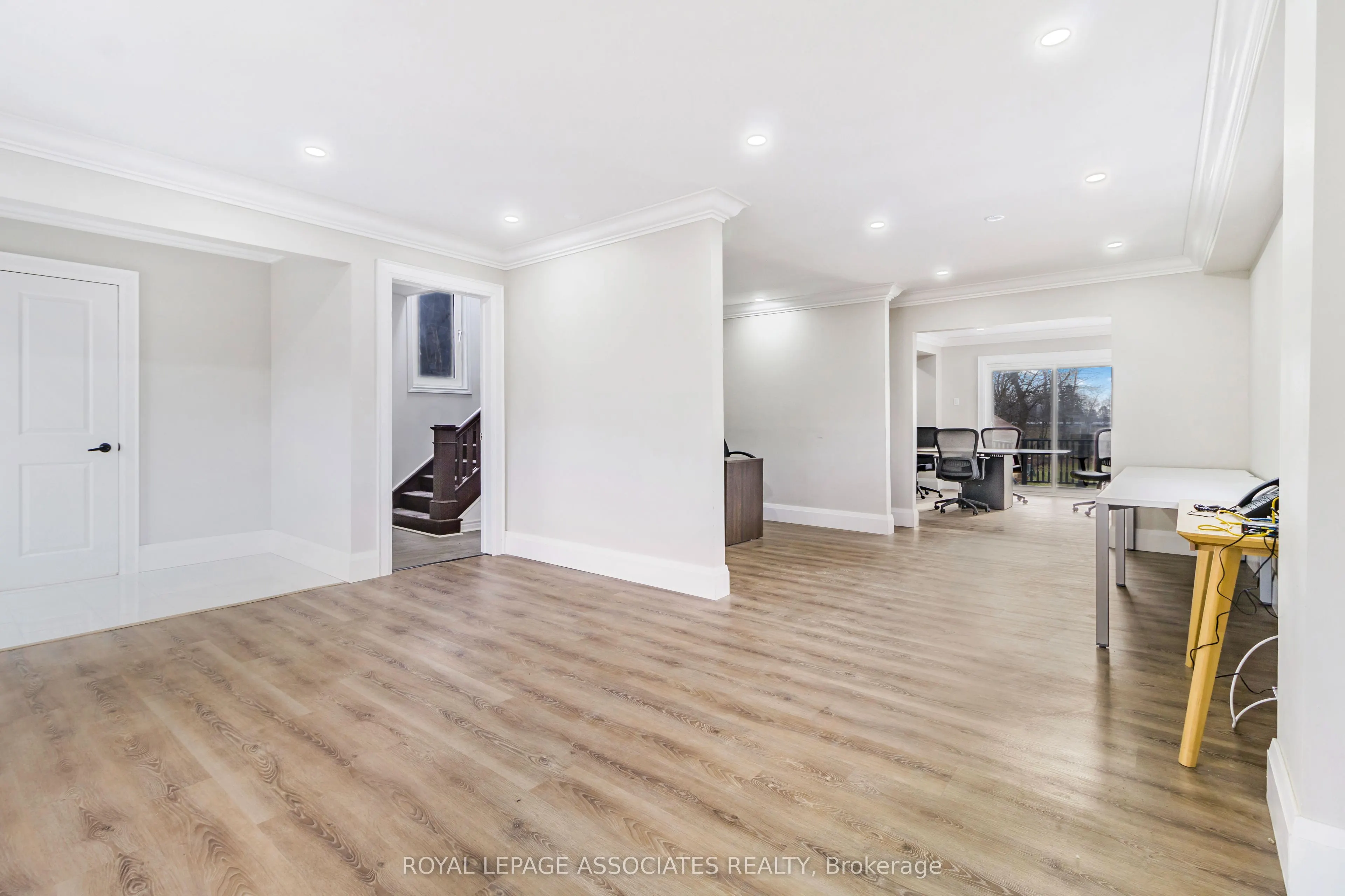 515 Kingston Road W